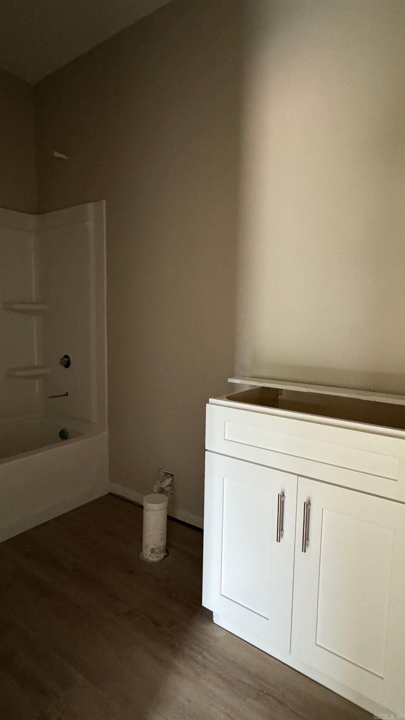 LA CALA ESTATES - Residential