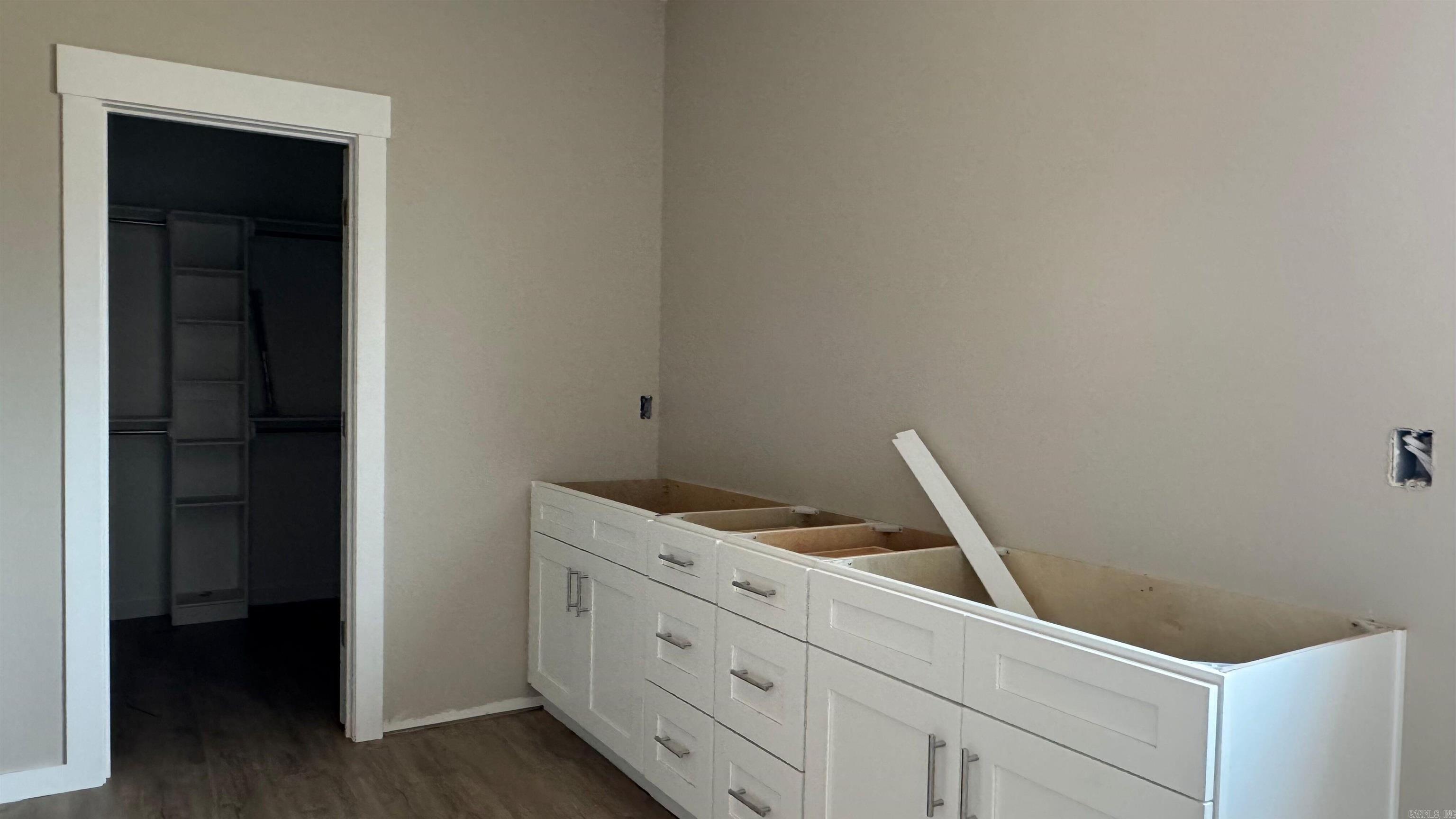 LA CALA ESTATES - Residential