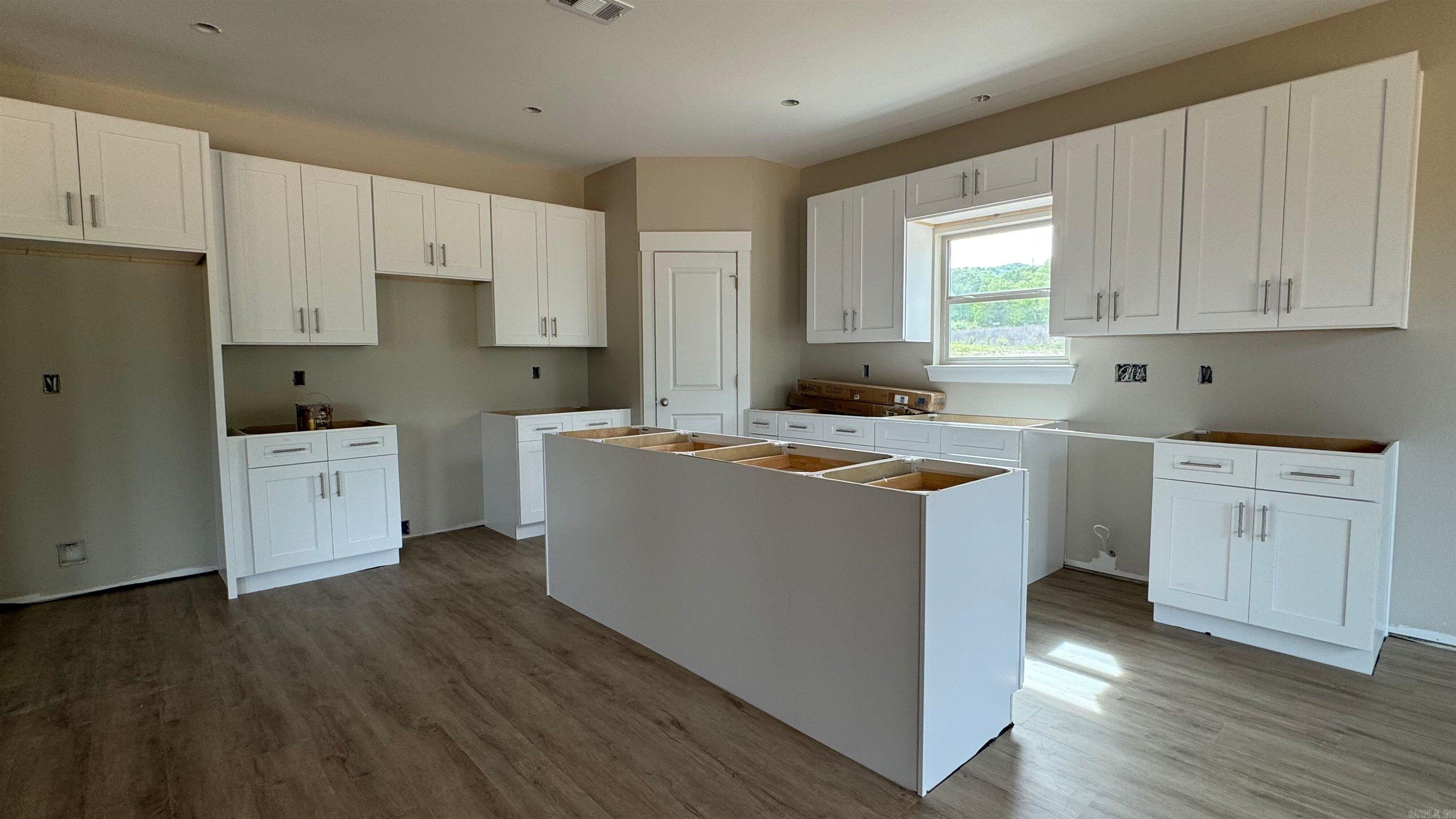 LA CALA ESTATES - Residential