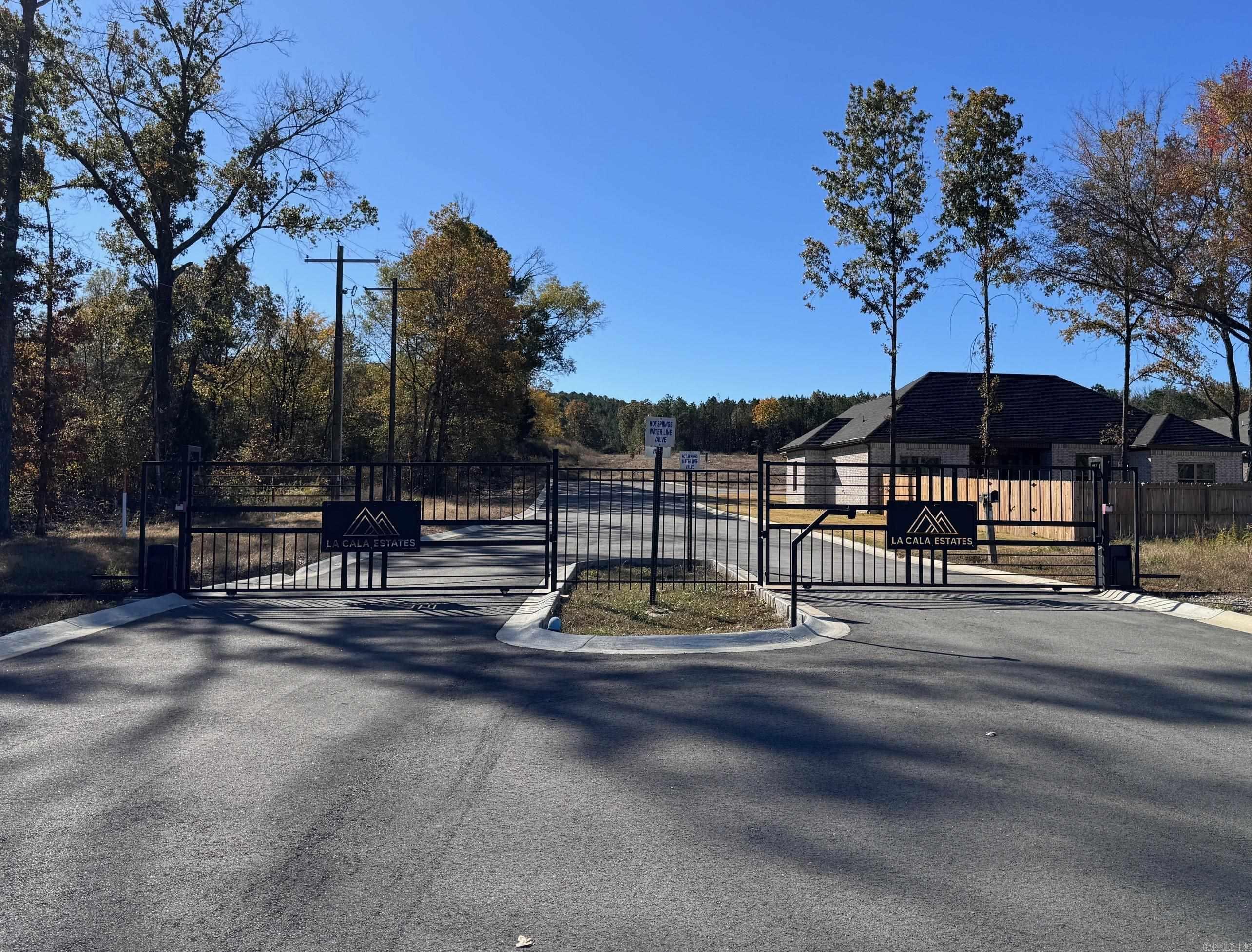 LA CALA ESTATES - Residential