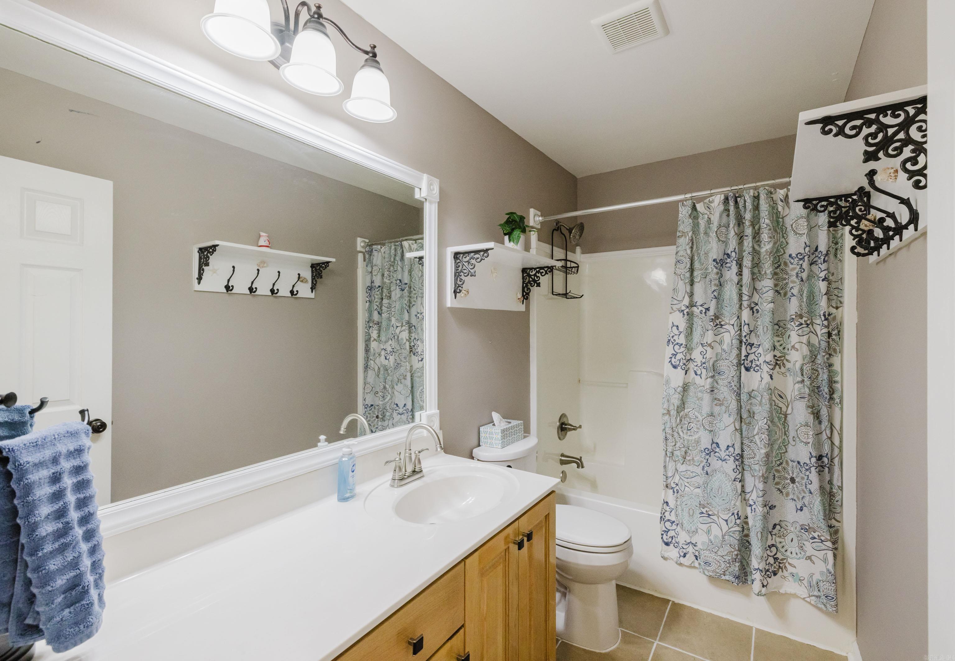 HARTFORD HILLS - Residential