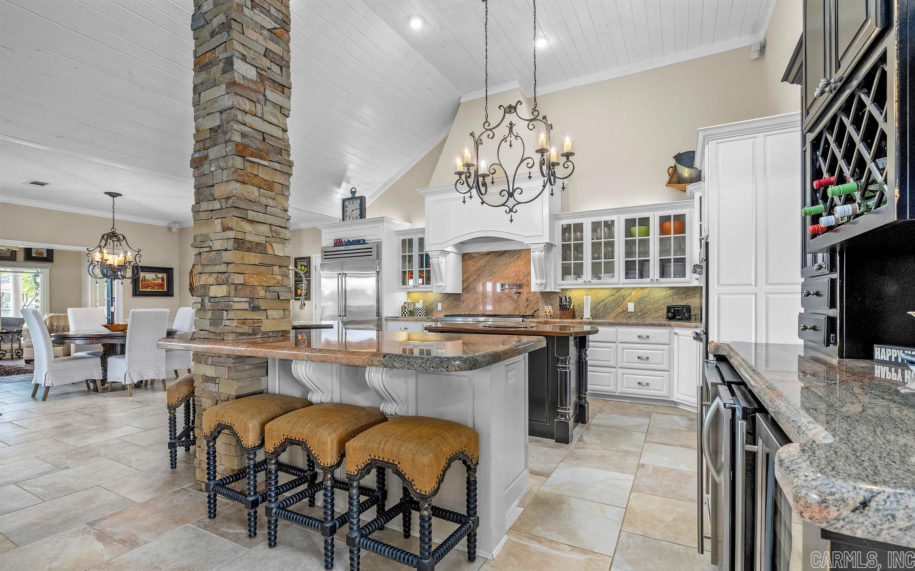 RESPLANDOR POINT - Residential