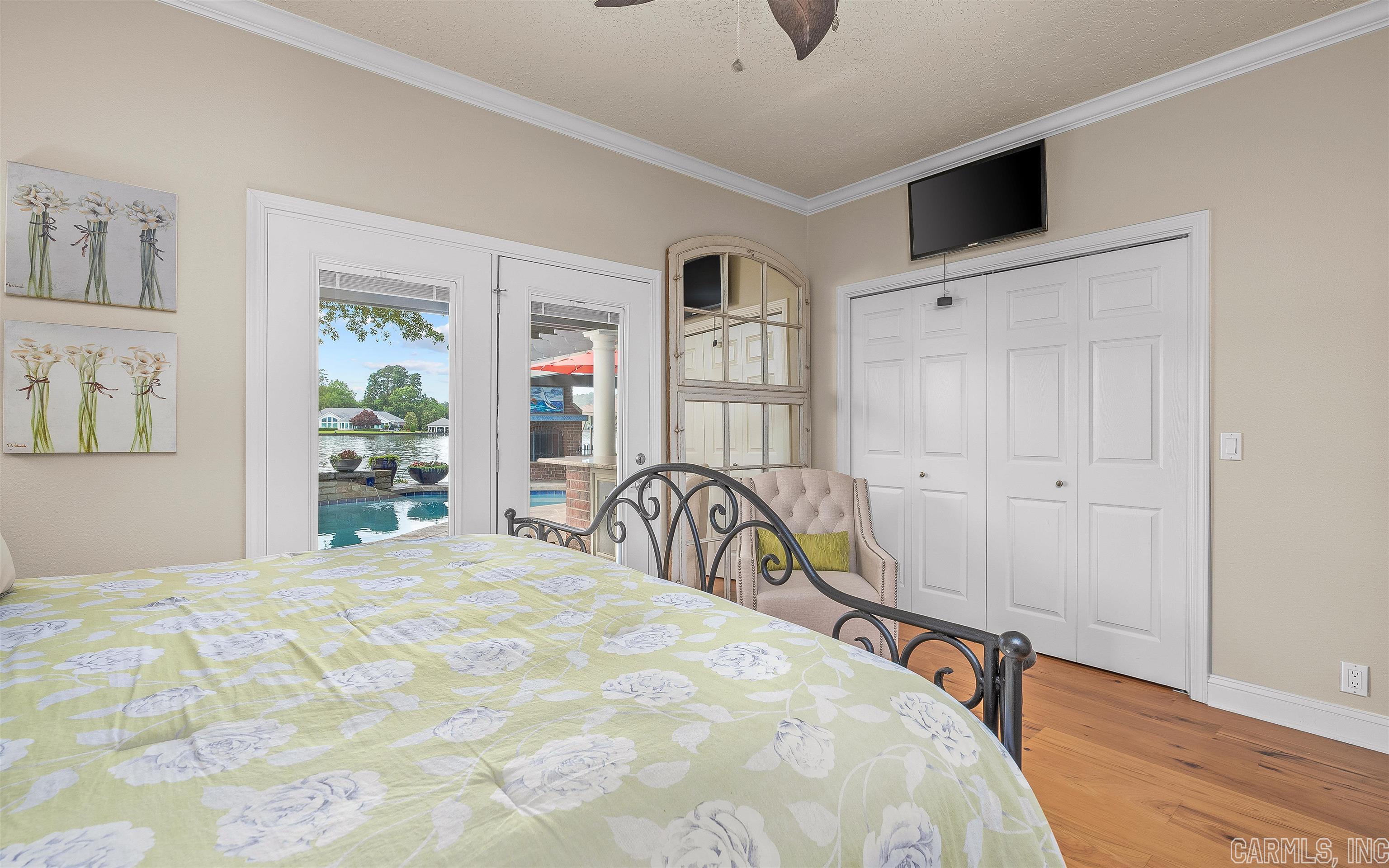 RESPLANDOR POINT - Residential