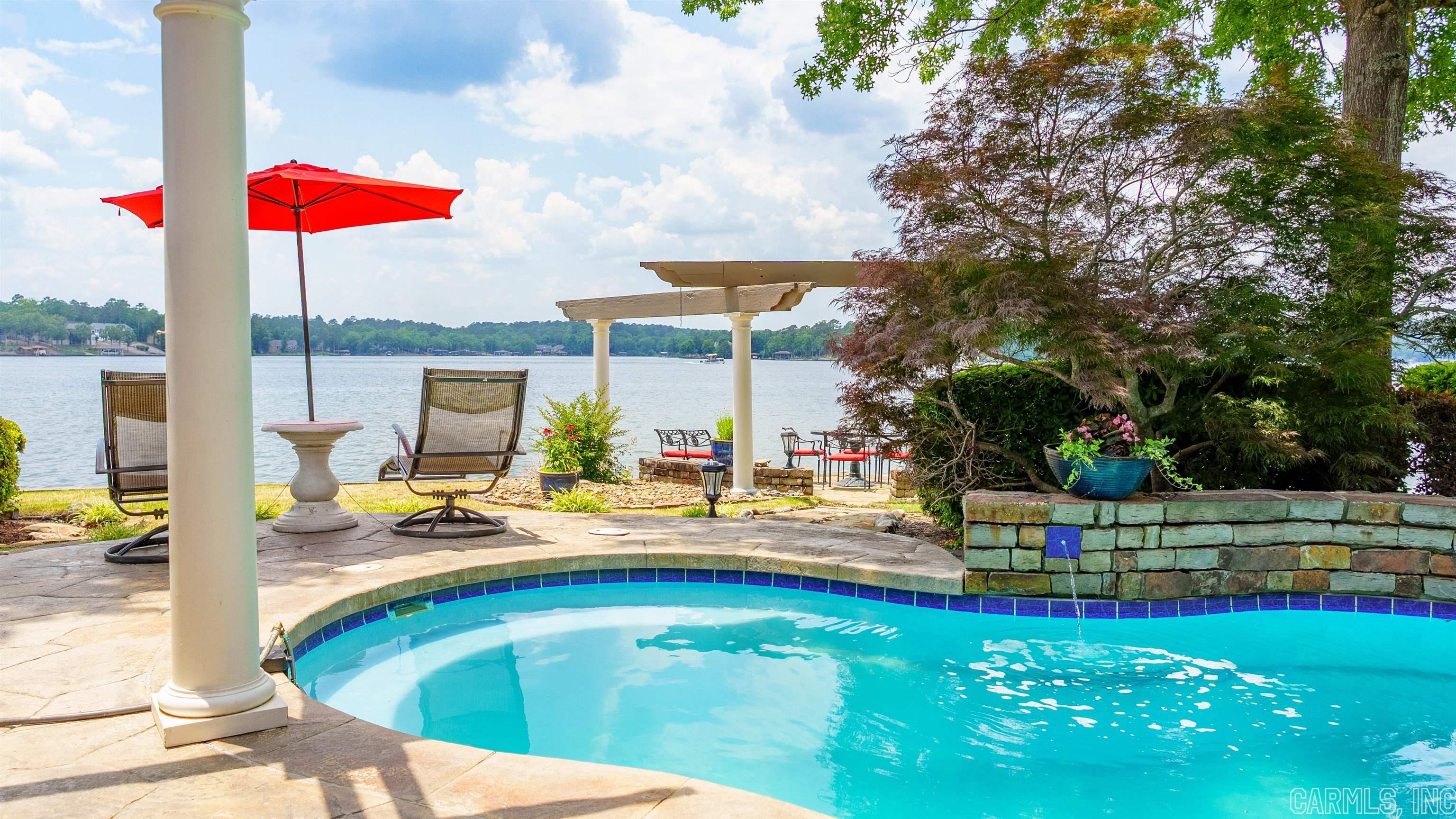 RESPLANDOR POINT - Residential