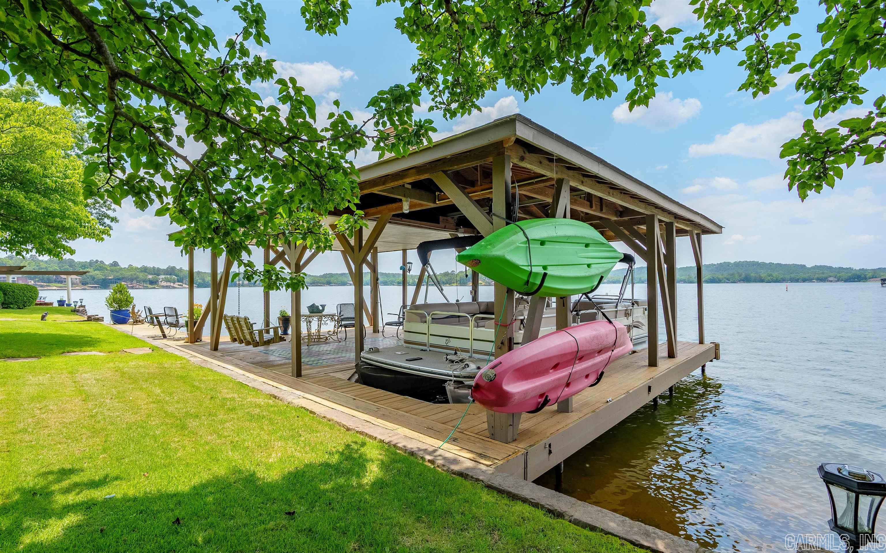 RESPLANDOR POINT - Residential