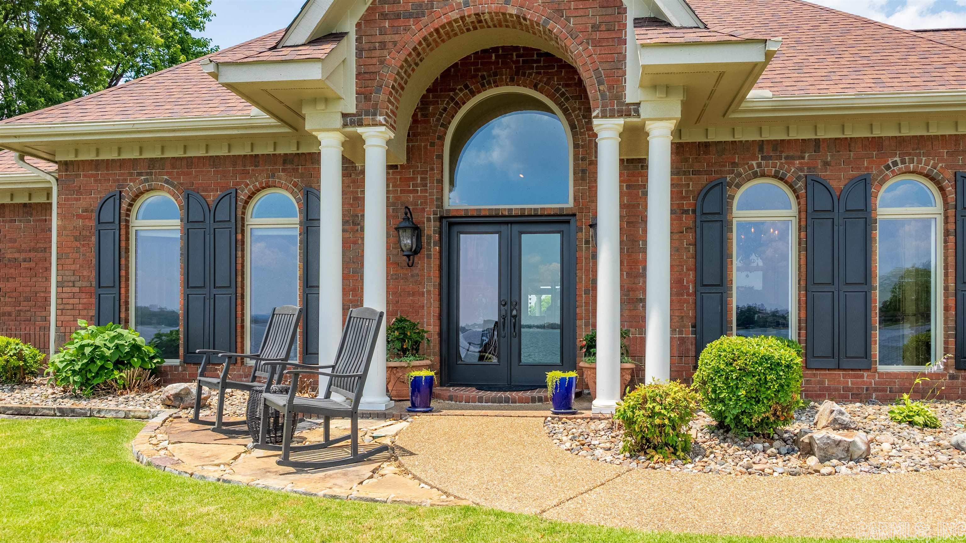 RESPLANDOR POINT - Residential