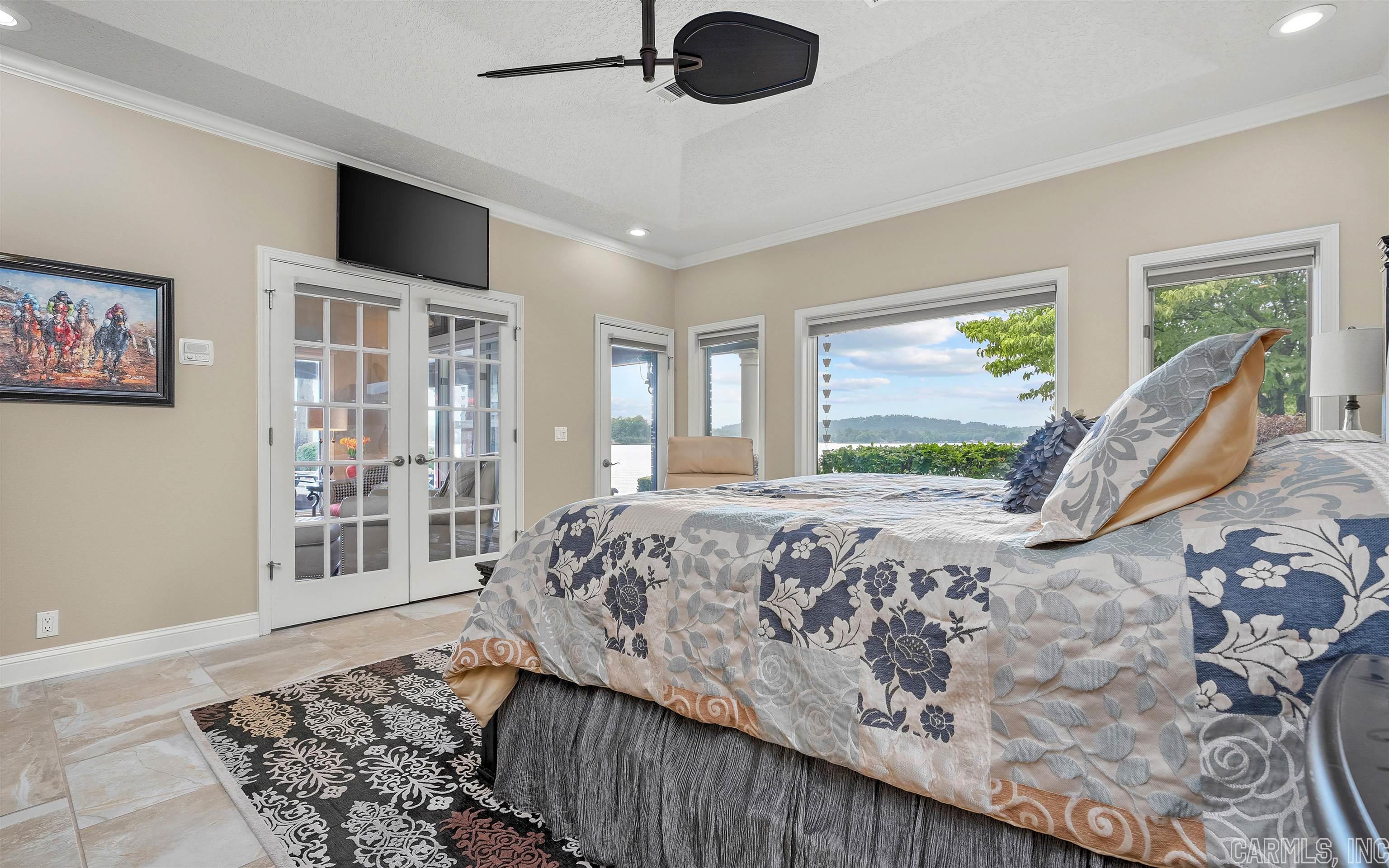 RESPLANDOR POINT - Residential