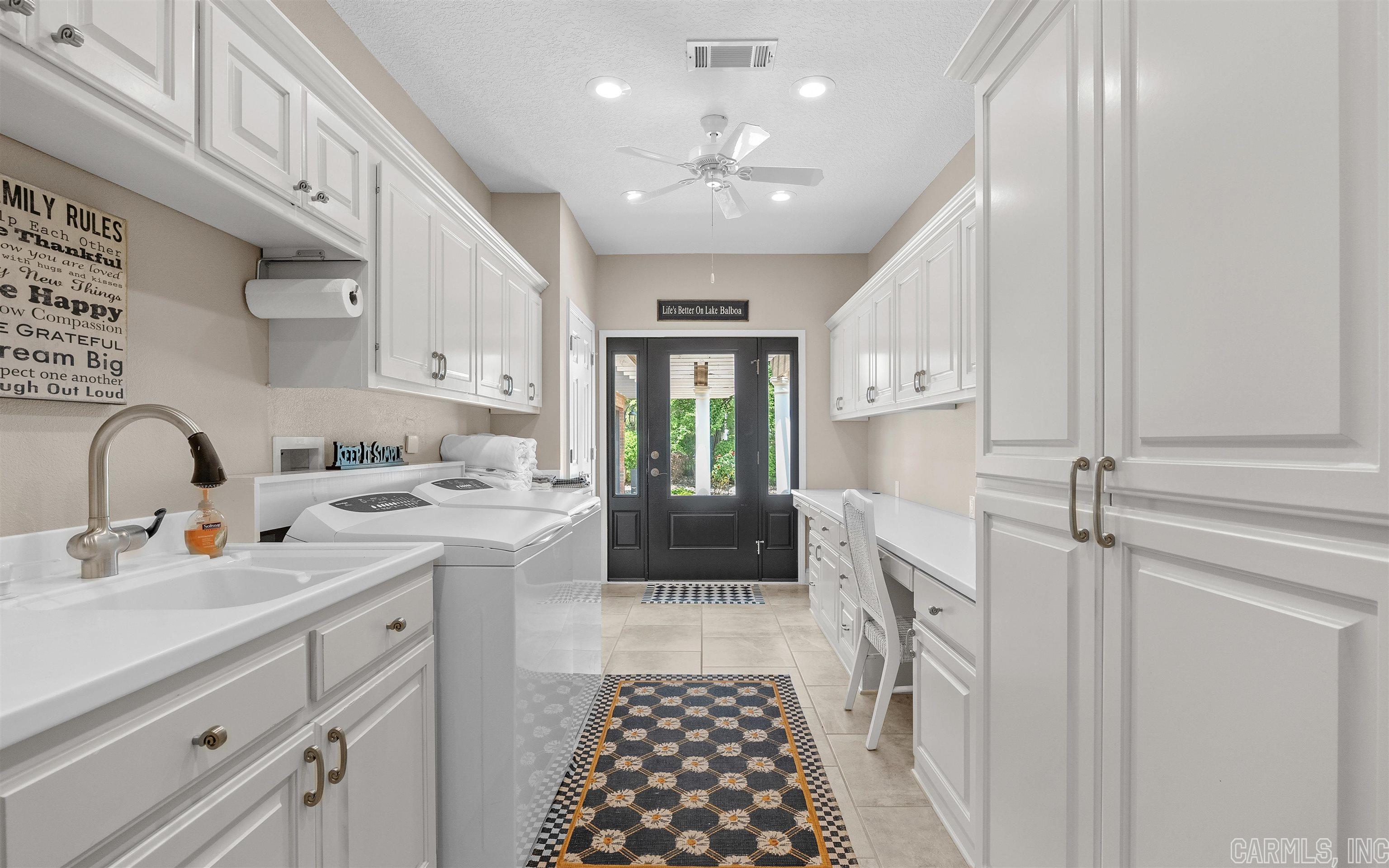 RESPLANDOR POINT - Residential