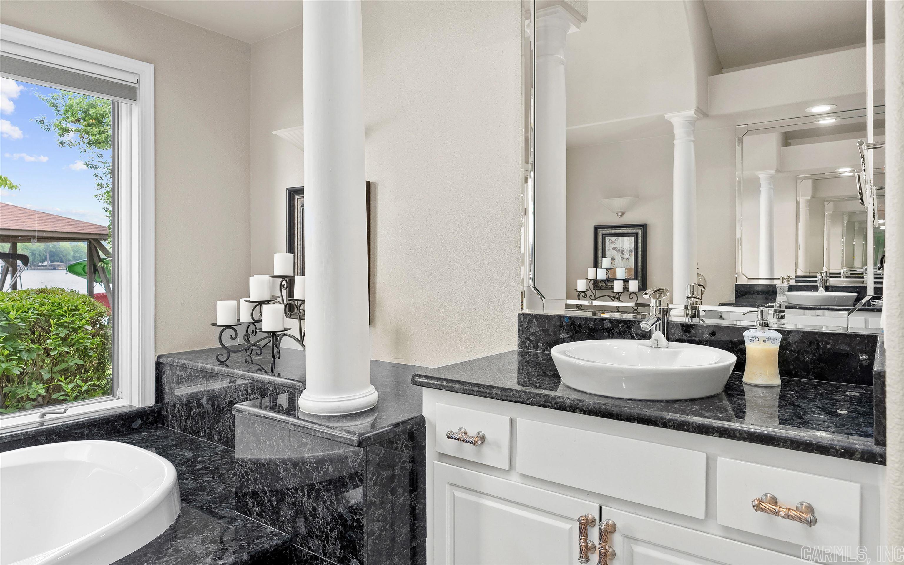 RESPLANDOR POINT - Residential