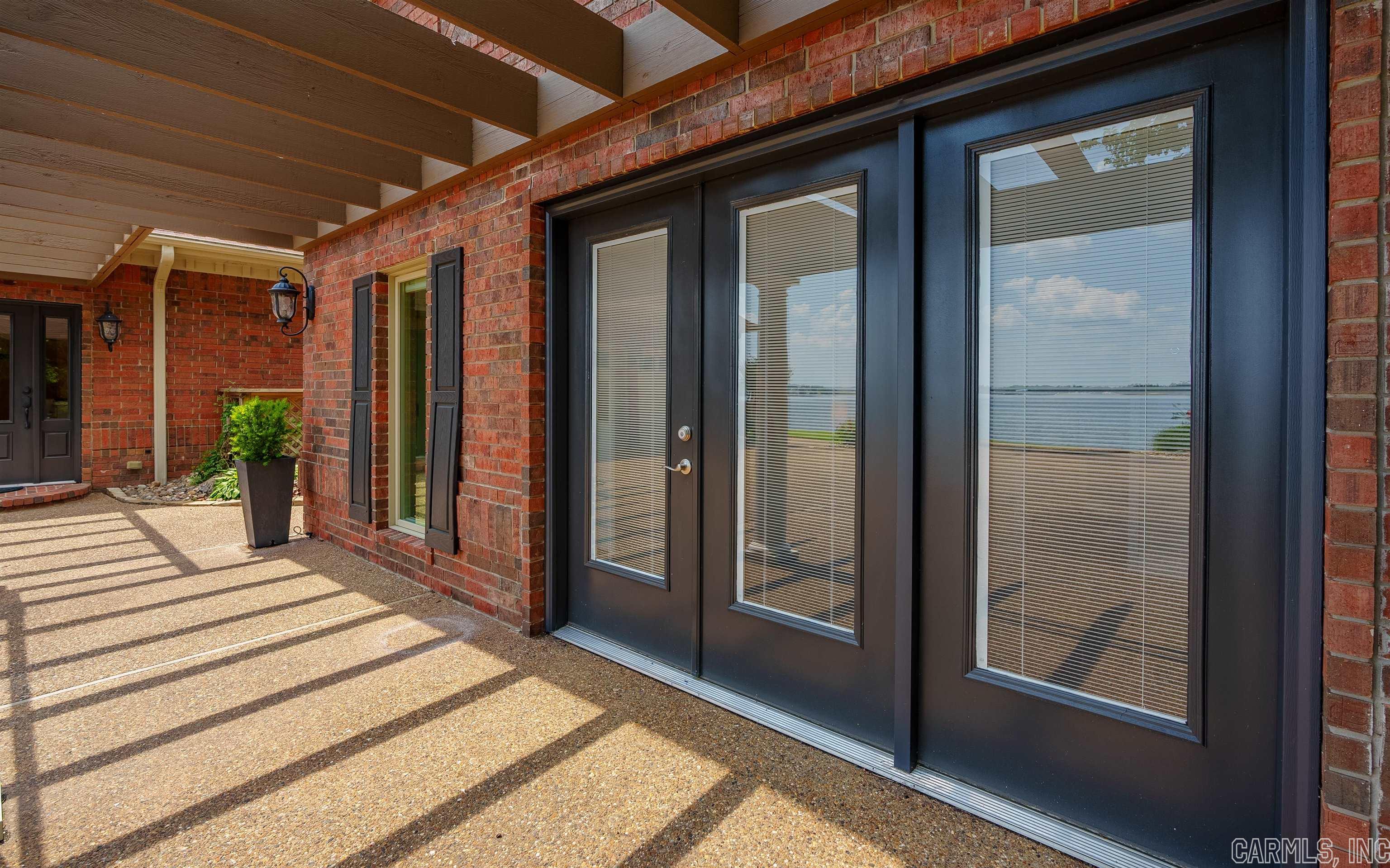 RESPLANDOR POINT - Residential