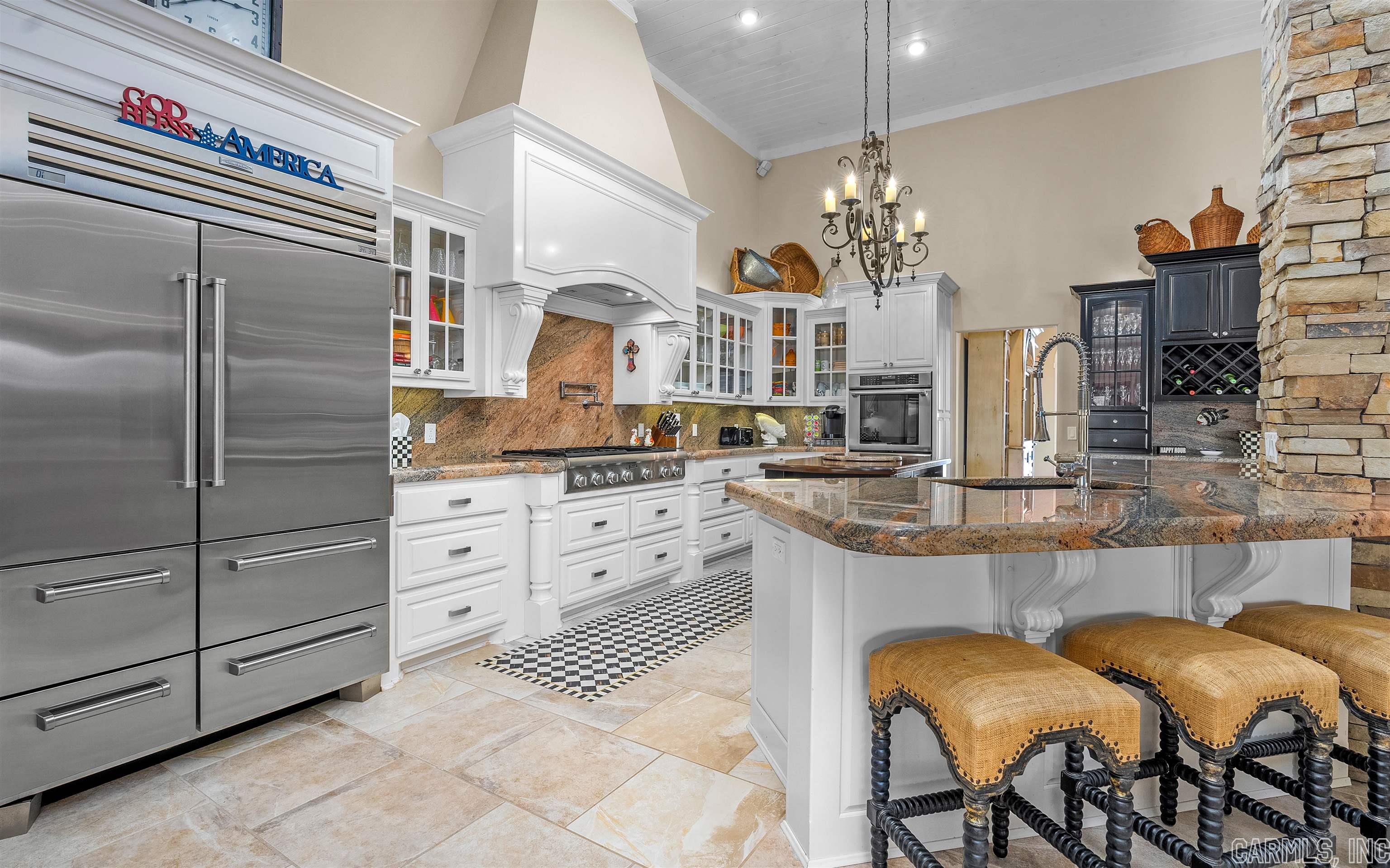 RESPLANDOR POINT - Residential