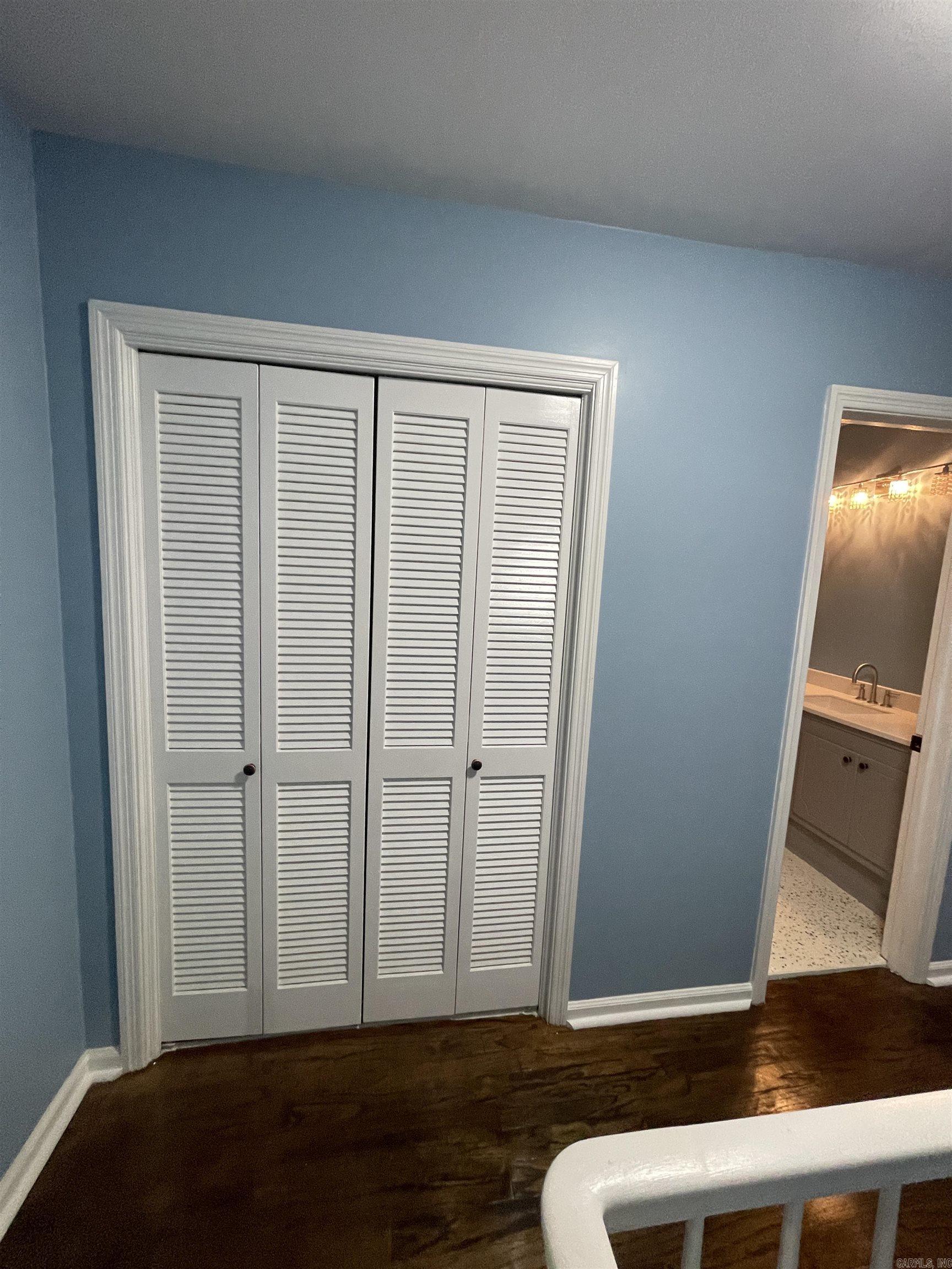 HAMPTON COURT APT HPR - Residential