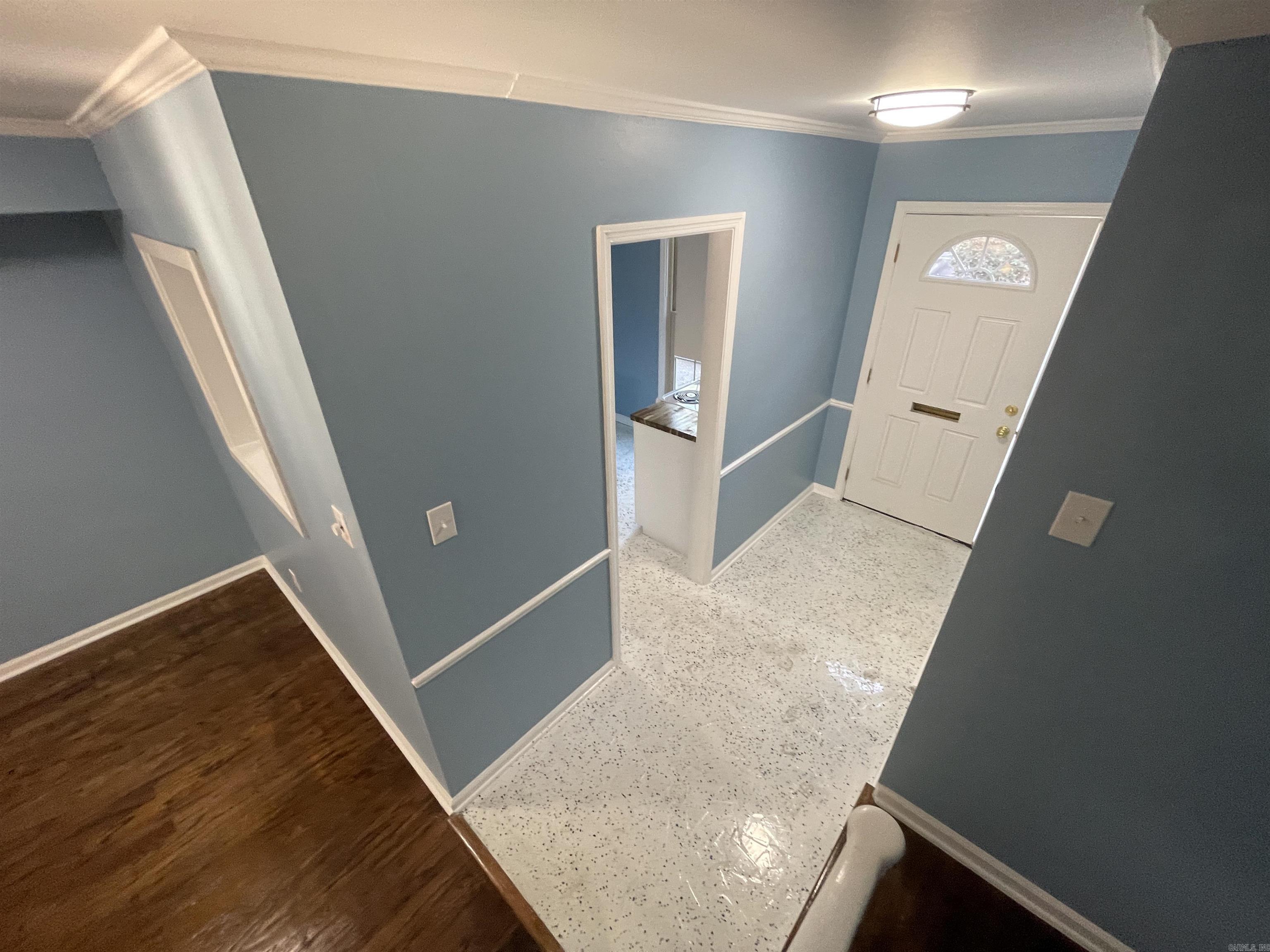 HAMPTON COURT APT HPR - Residential