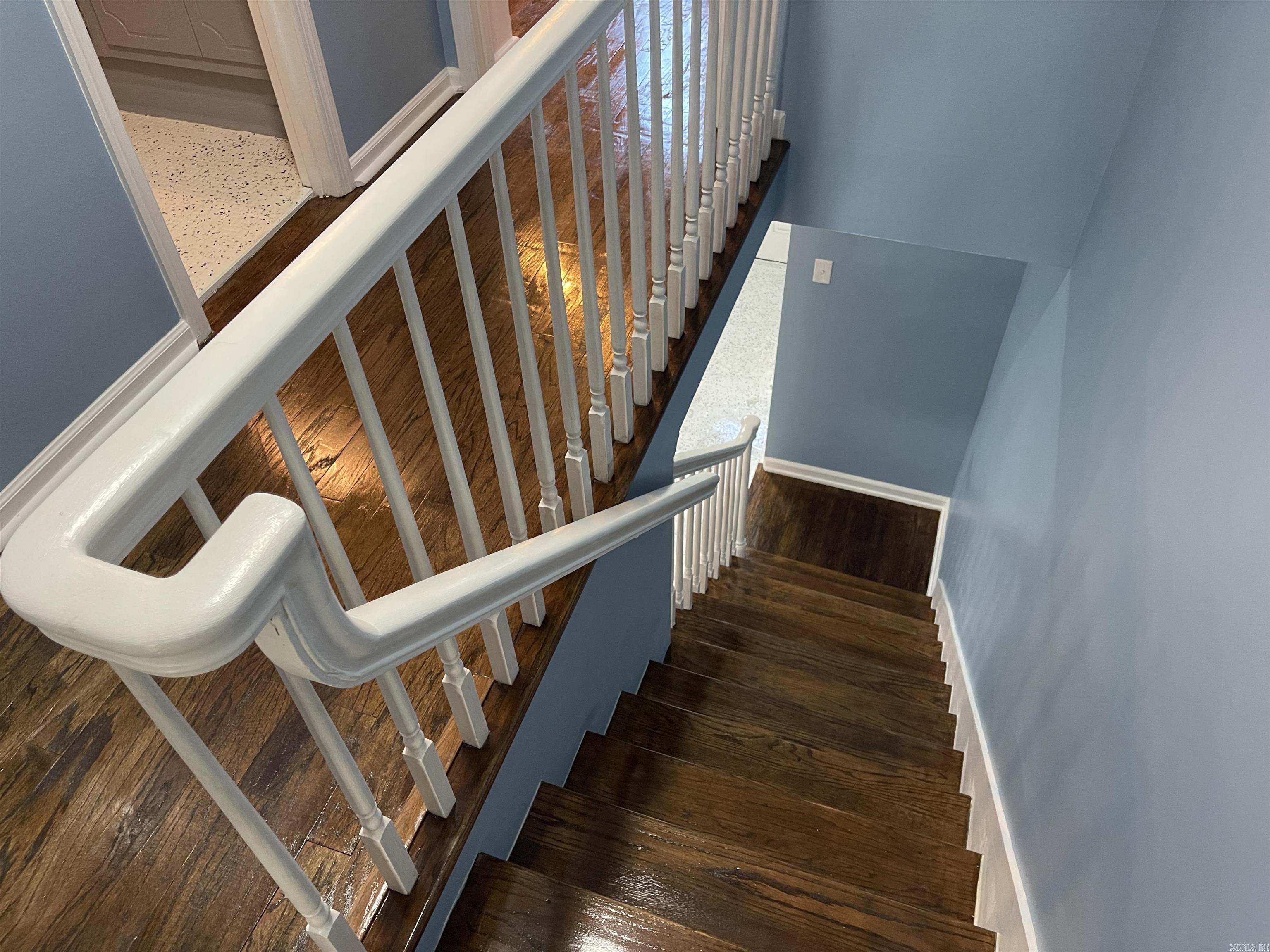 HAMPTON COURT APT HPR - Residential