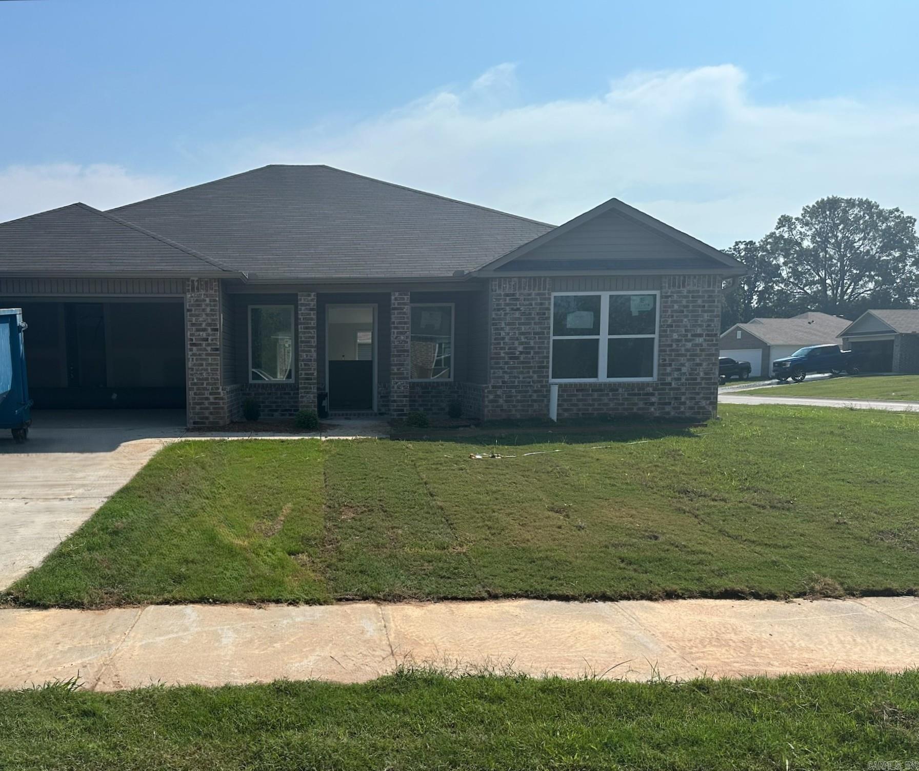 TRAMMEL ESTATES - Residential