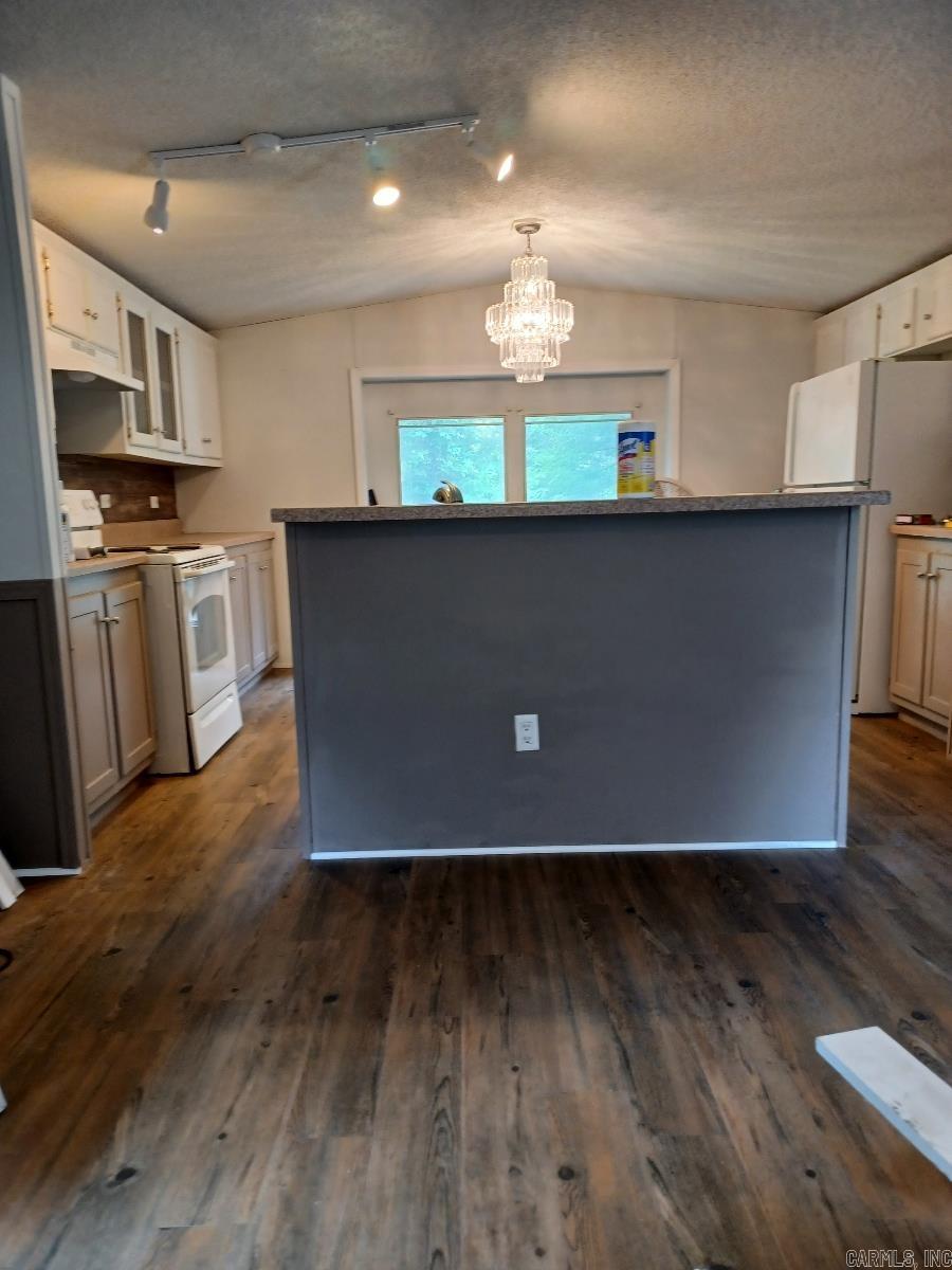 Metes & Bounds - Residential Income