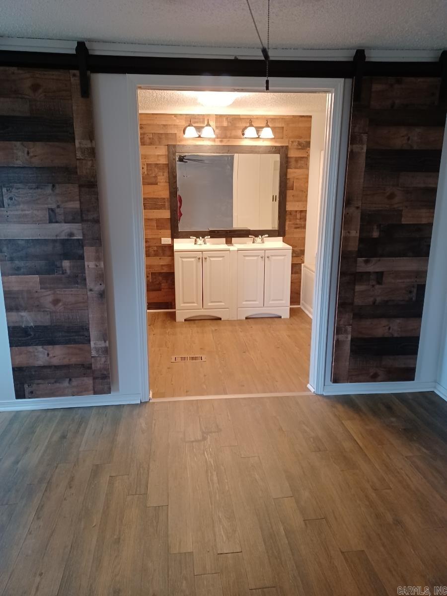 Metes & Bounds - Residential Income