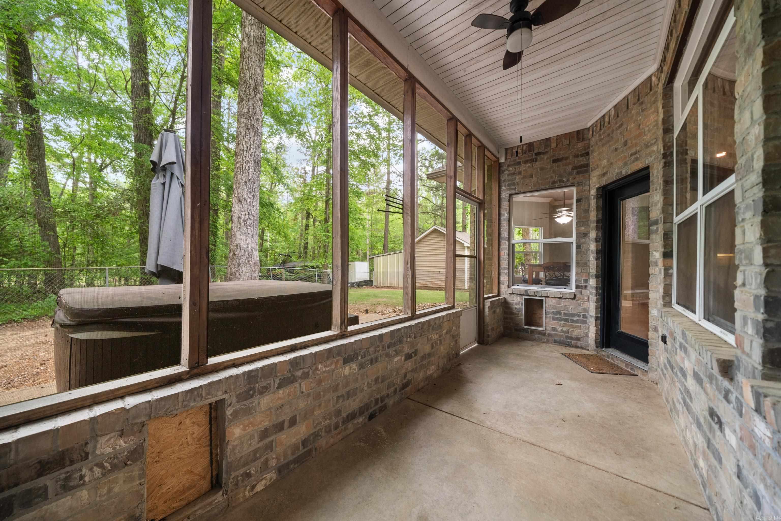 DIAMONDHEAD Q - Residential