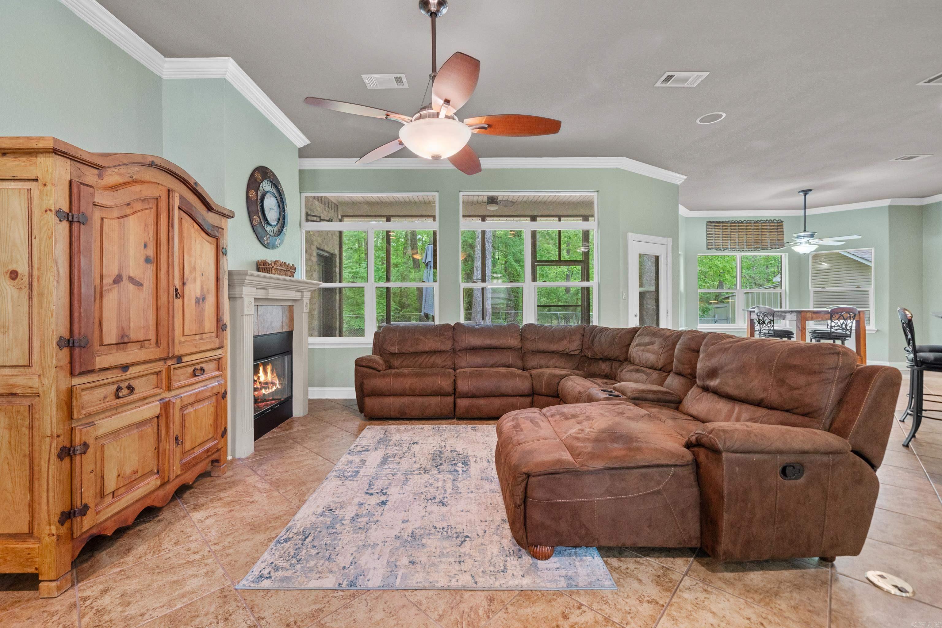 DIAMONDHEAD Q - Residential