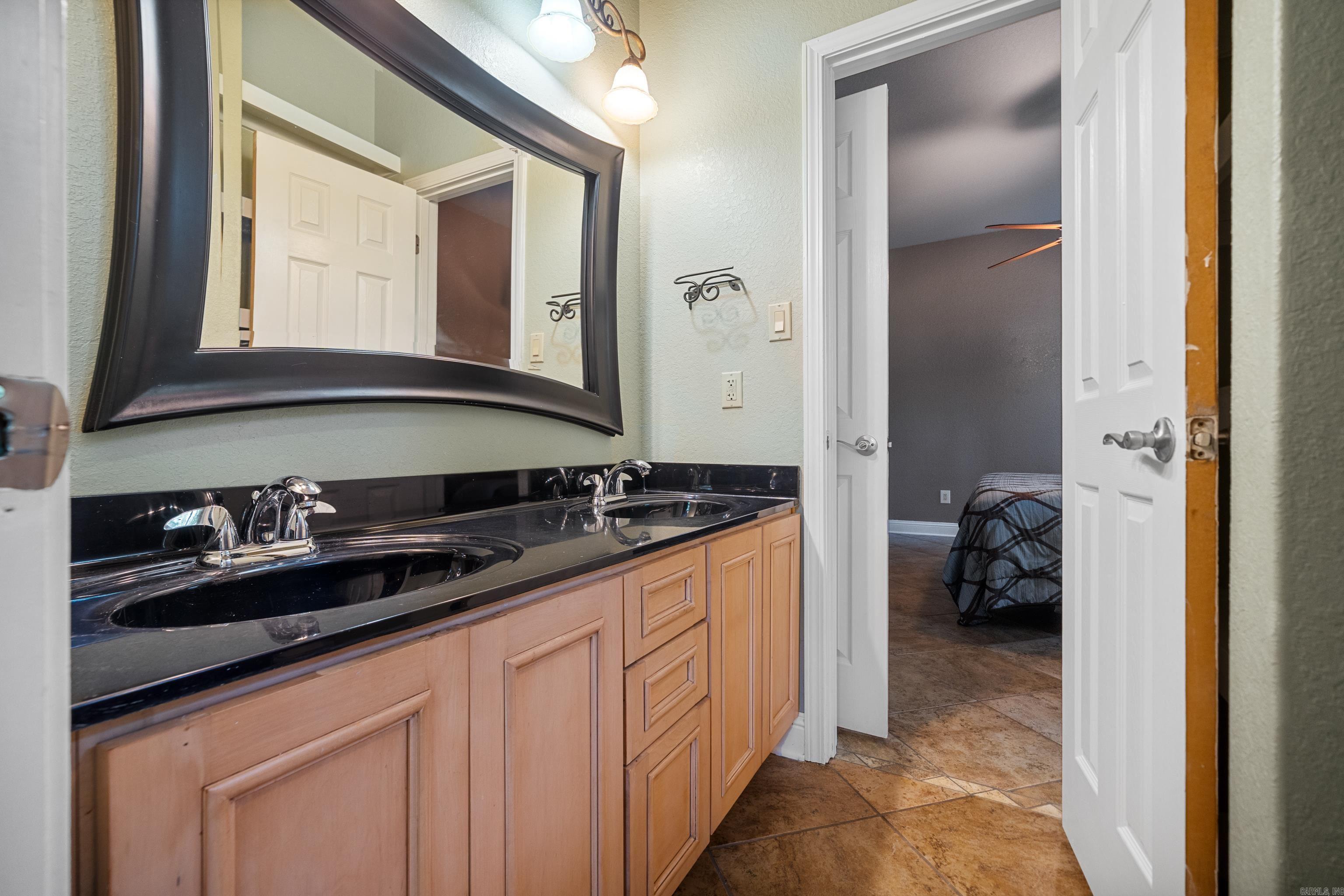 DIAMONDHEAD Q - Residential