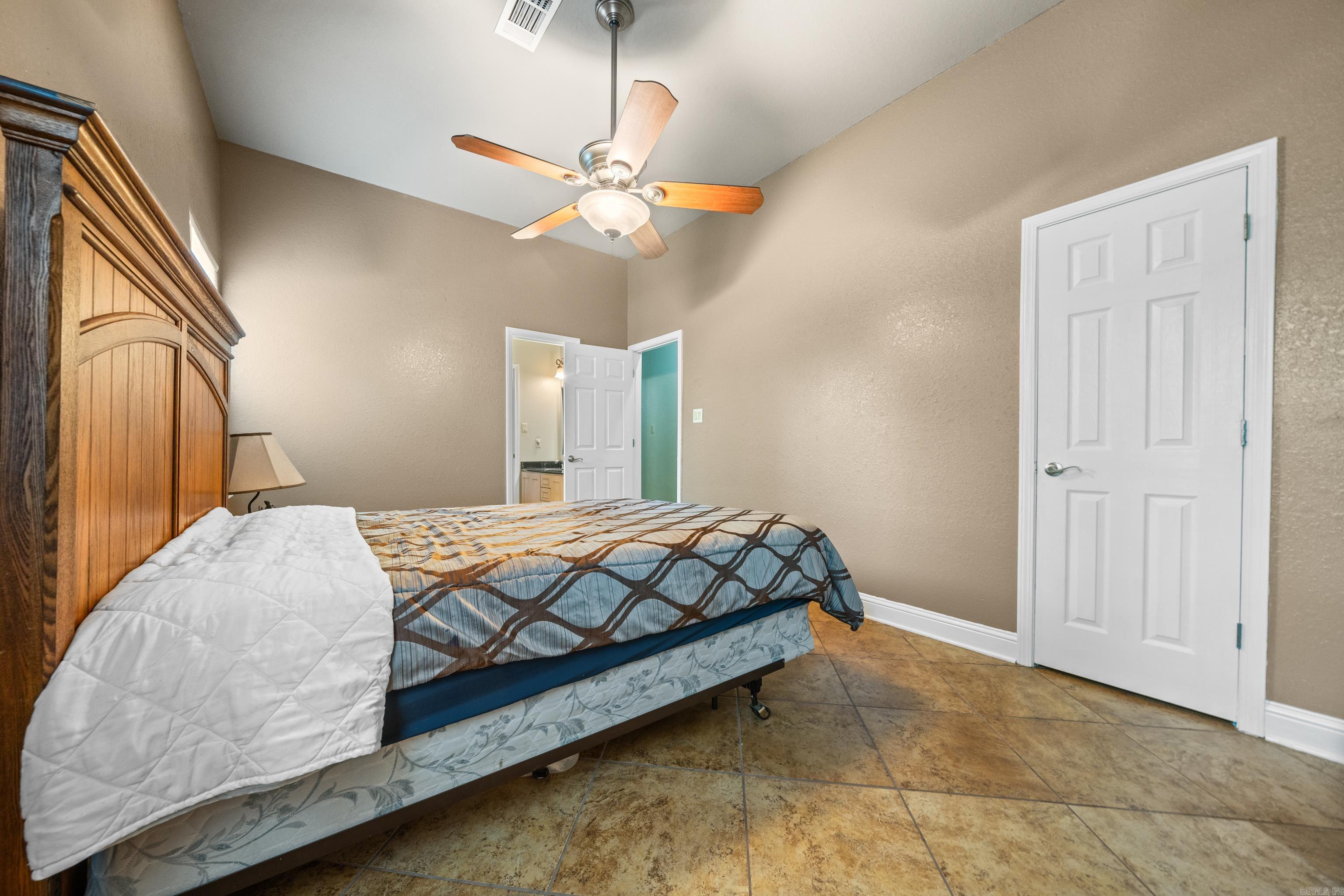 DIAMONDHEAD Q - Residential
