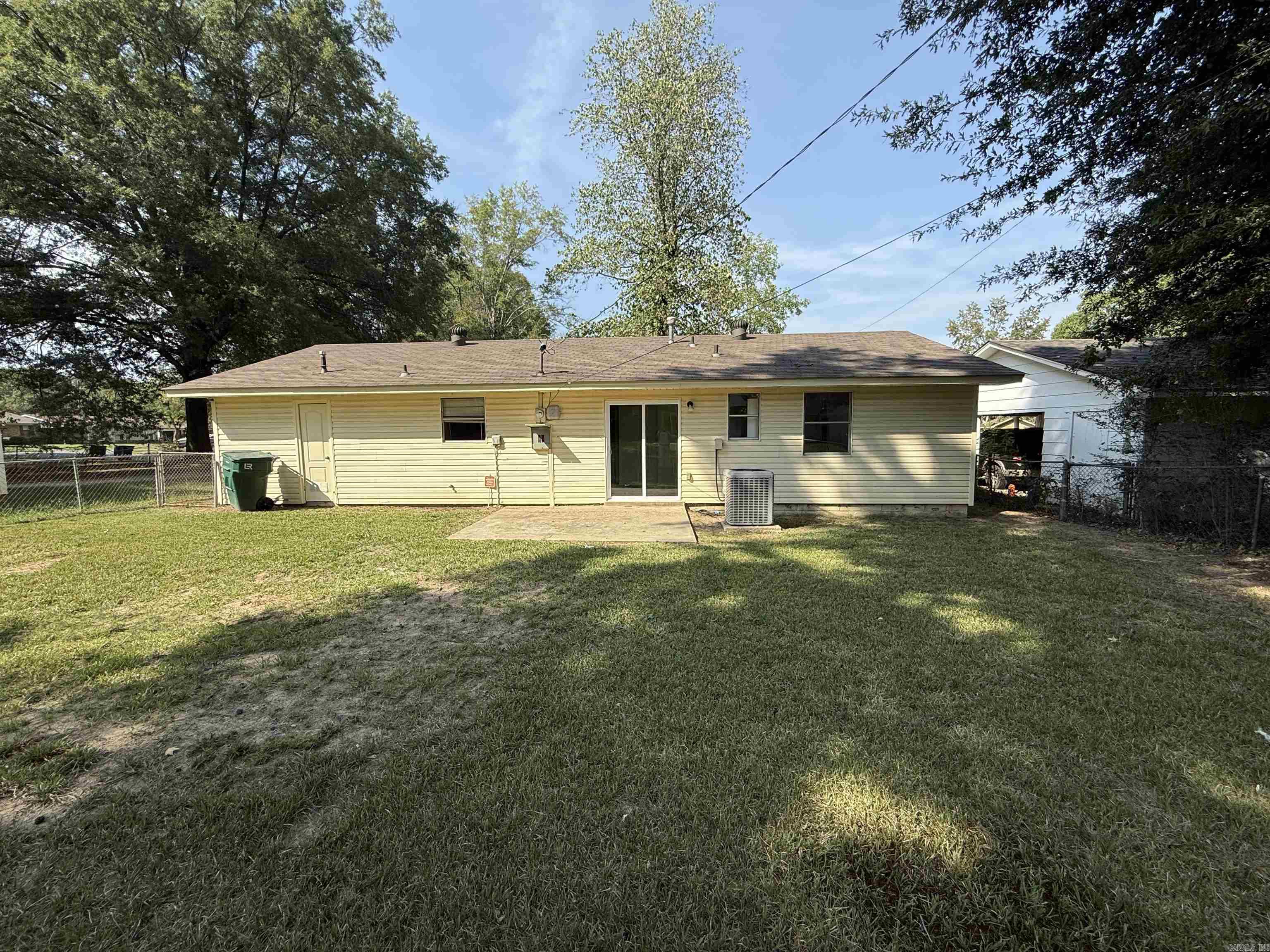 EAST HICKMAN & MCCONNELL - Residential