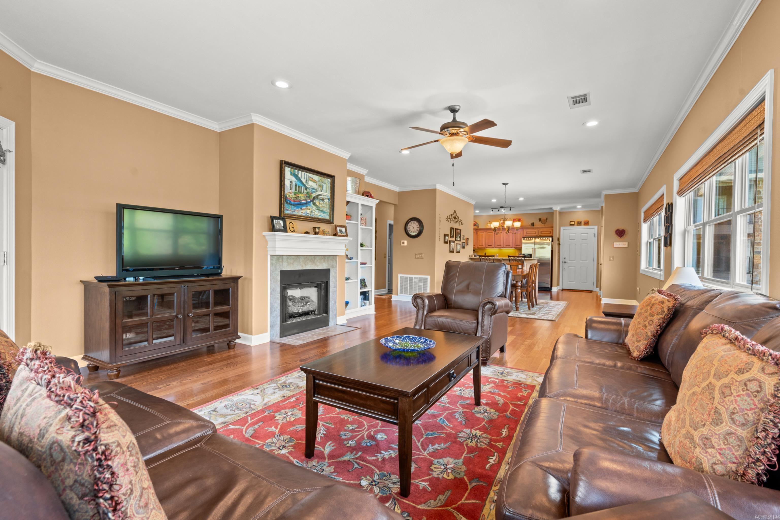WOODLAND HEIGHTS - Residential