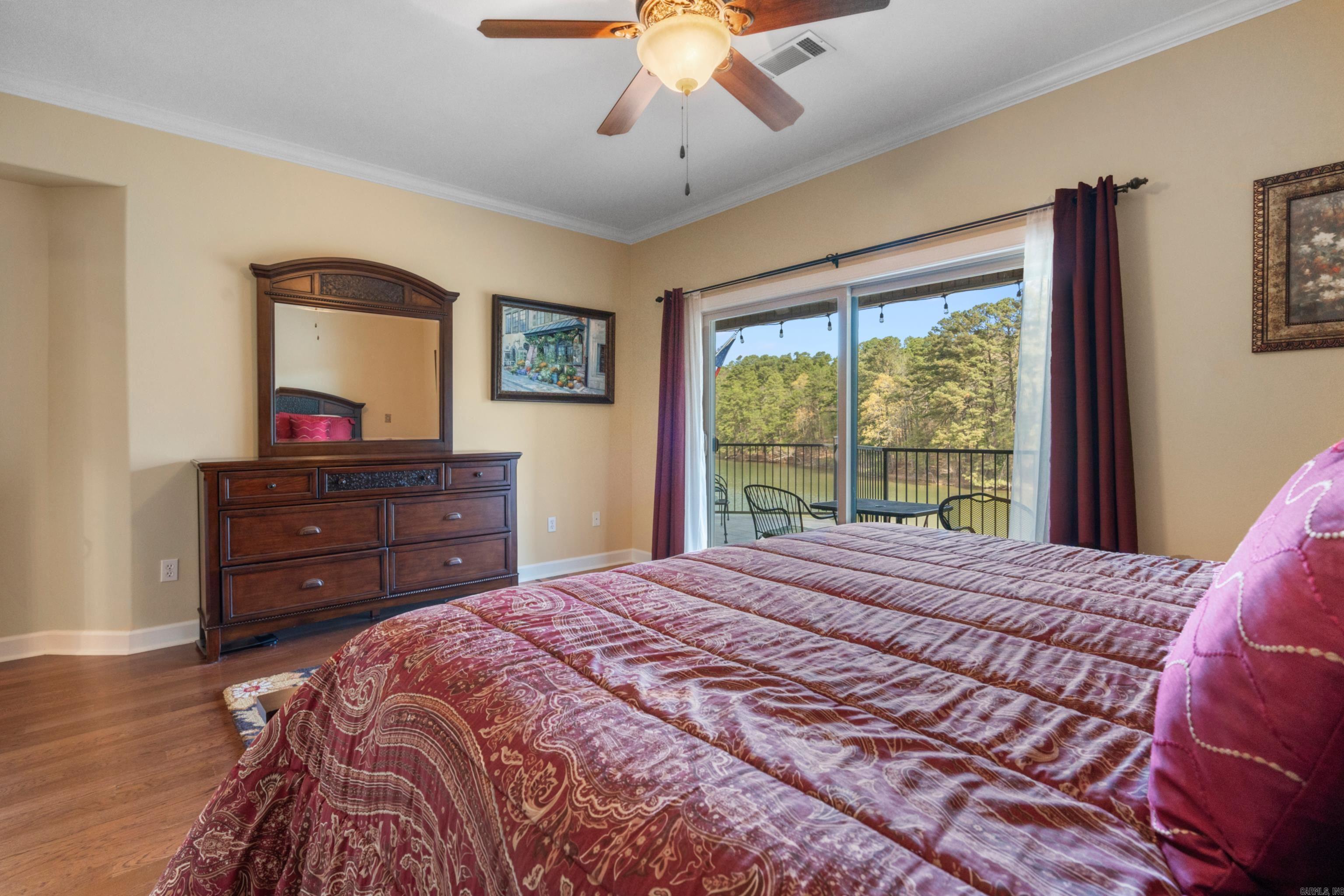 WOODLAND HEIGHTS - Residential