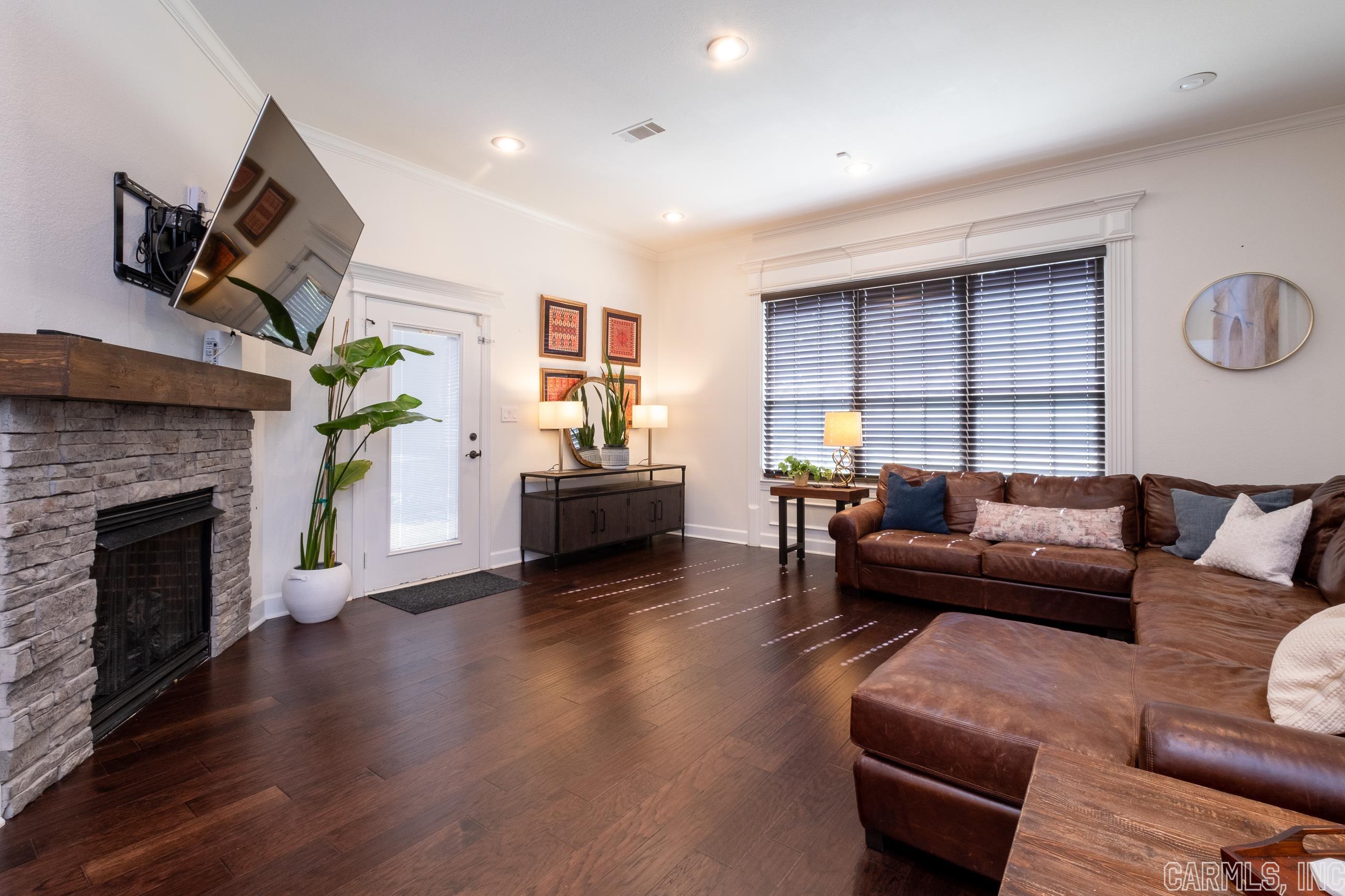 THE VILLAGES OF WELLINGTON - Residential