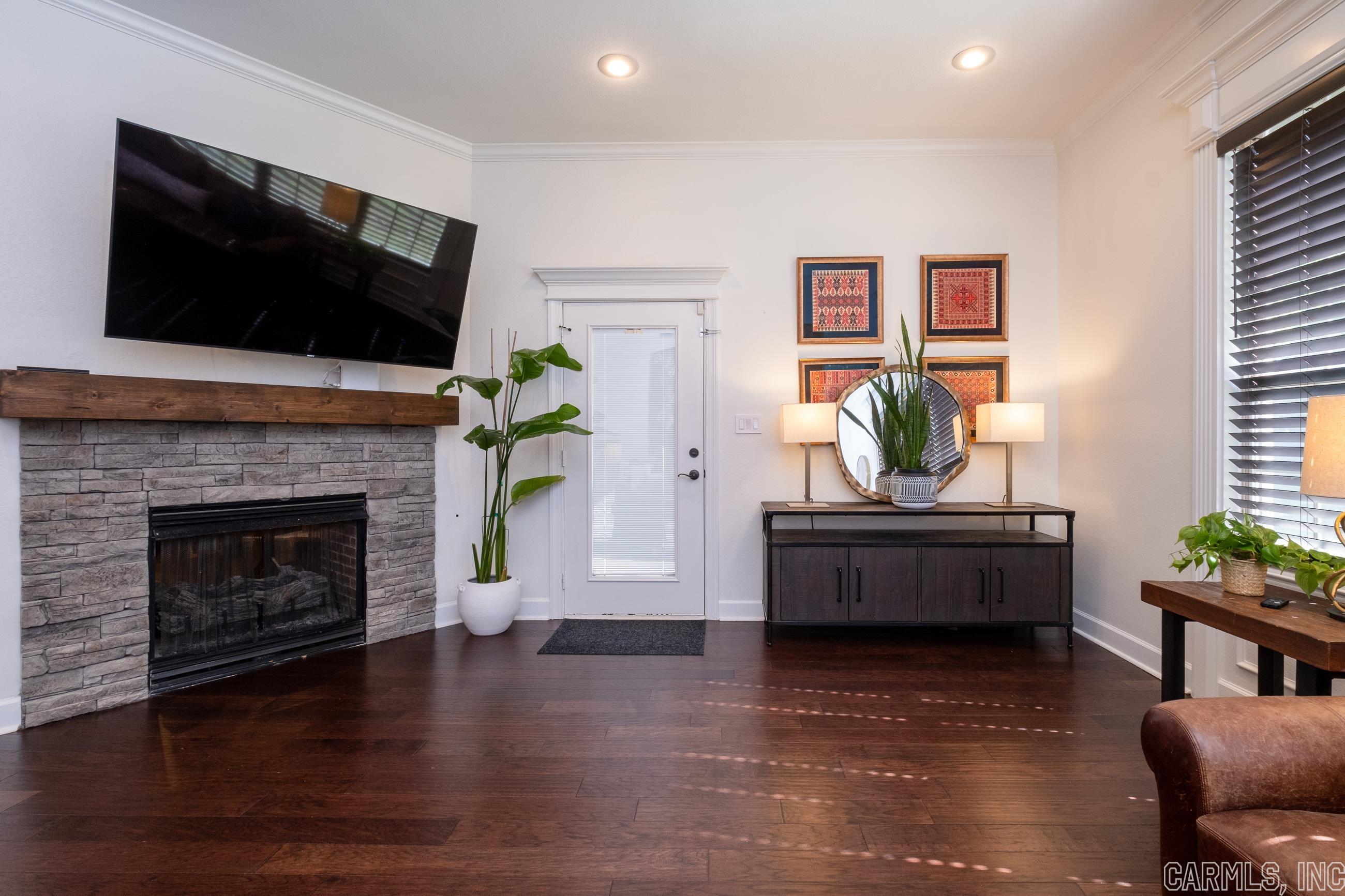 THE VILLAGES OF WELLINGTON - Residential