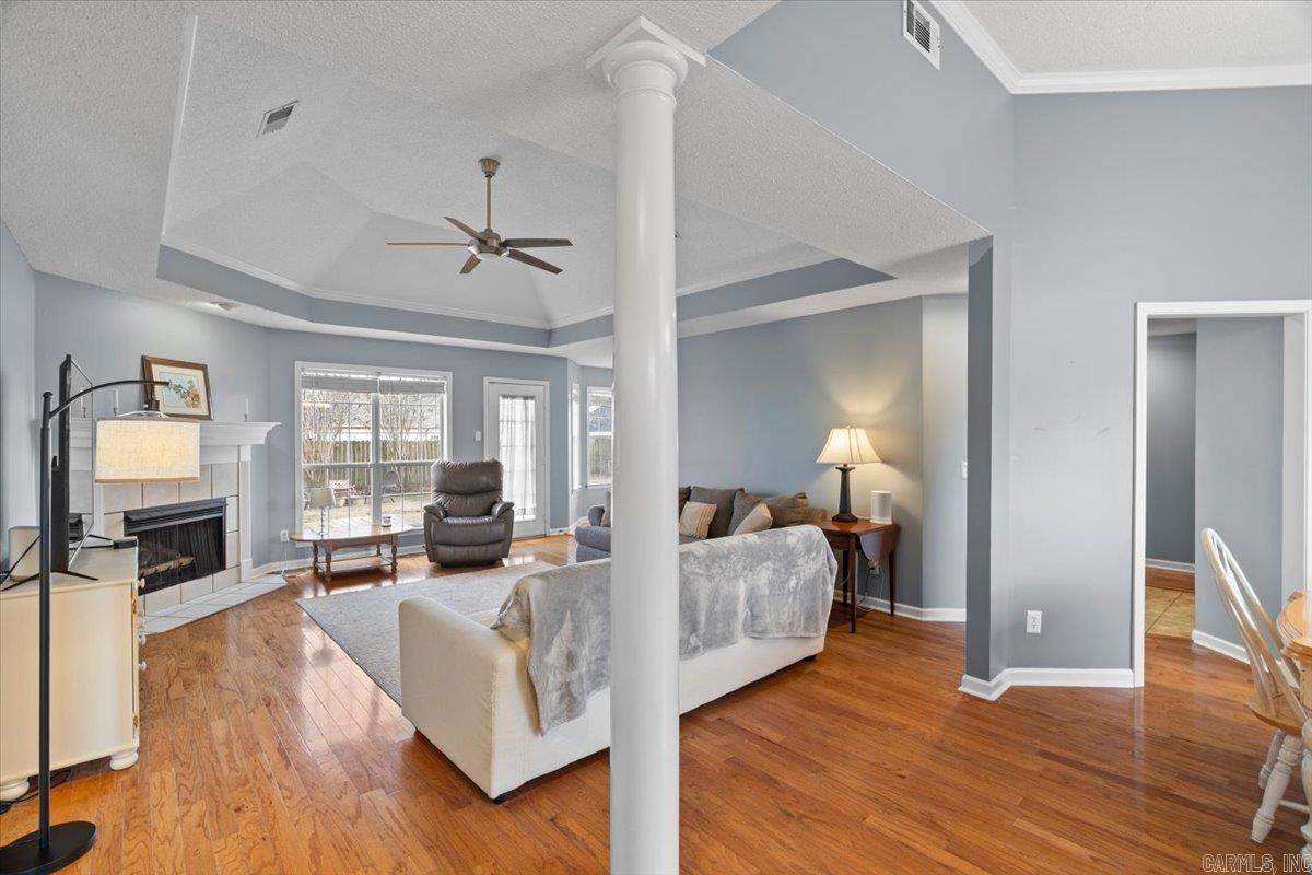 PLEASANT WOODS - Residential