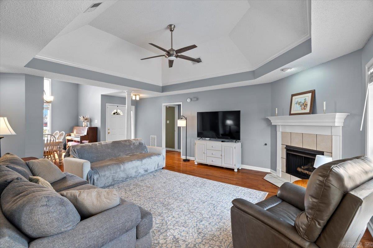 PLEASANT WOODS - Residential