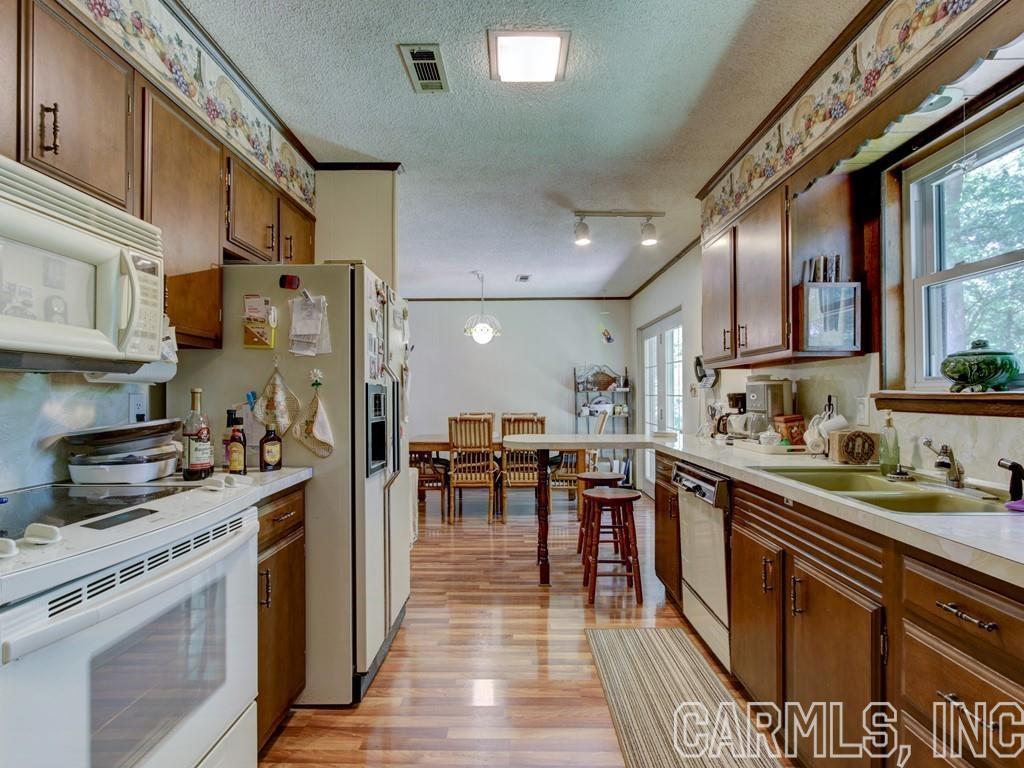 TURTLE CREEK - Residential