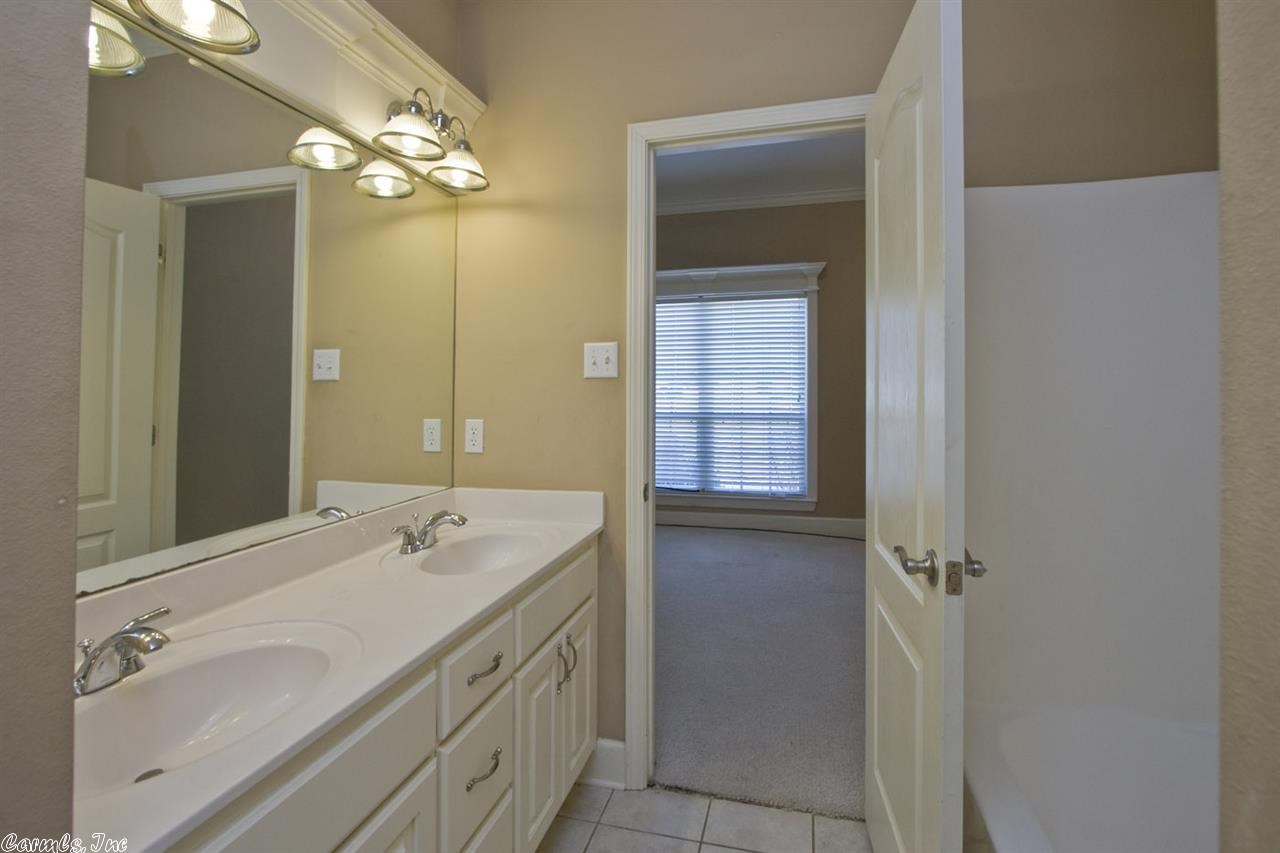 MILLERS CROSSING - Residential