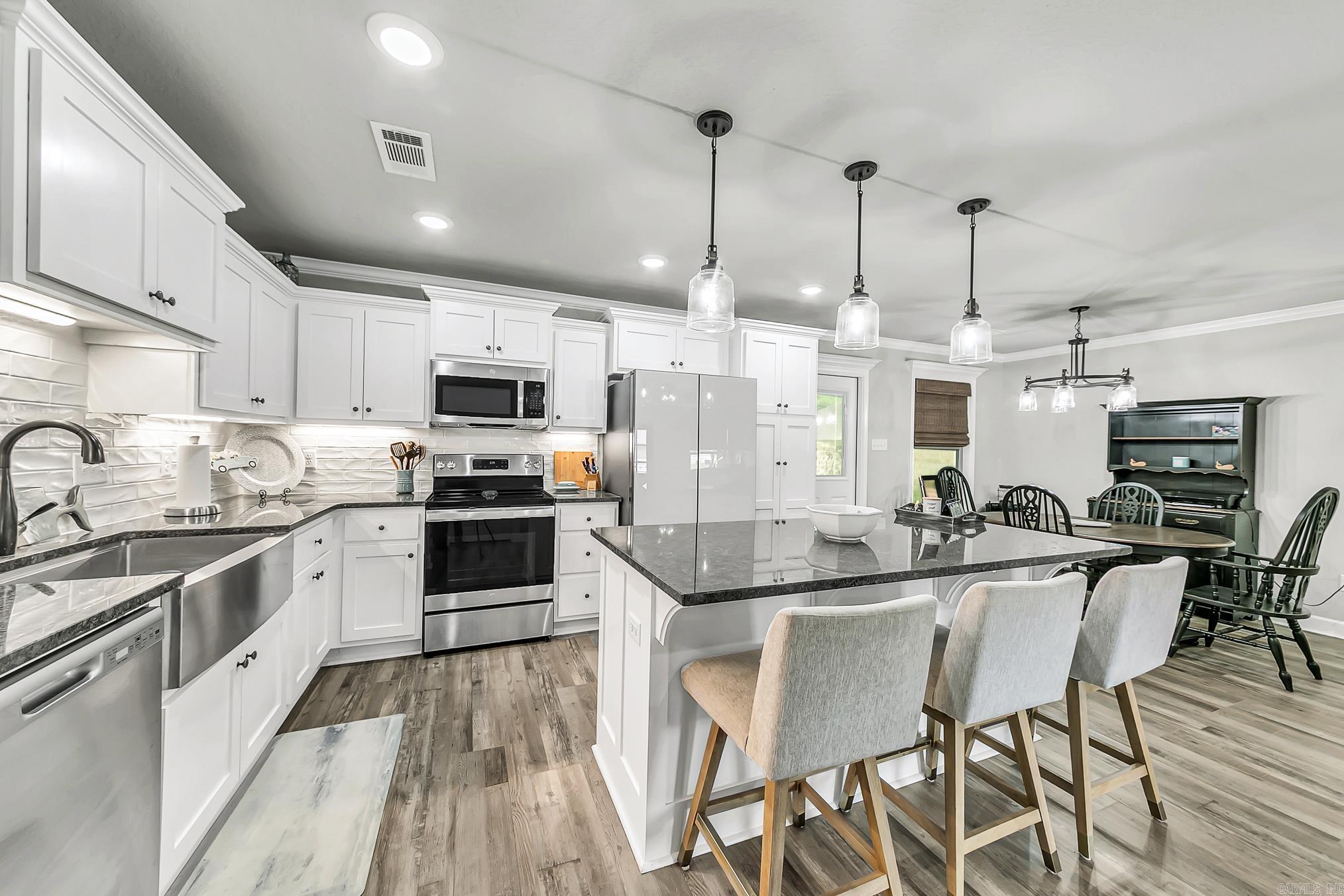 AUTUMN BROOKE - Residential