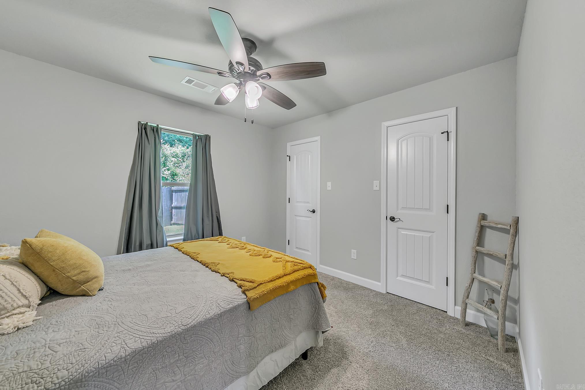 AUTUMN BROOKE - Residential