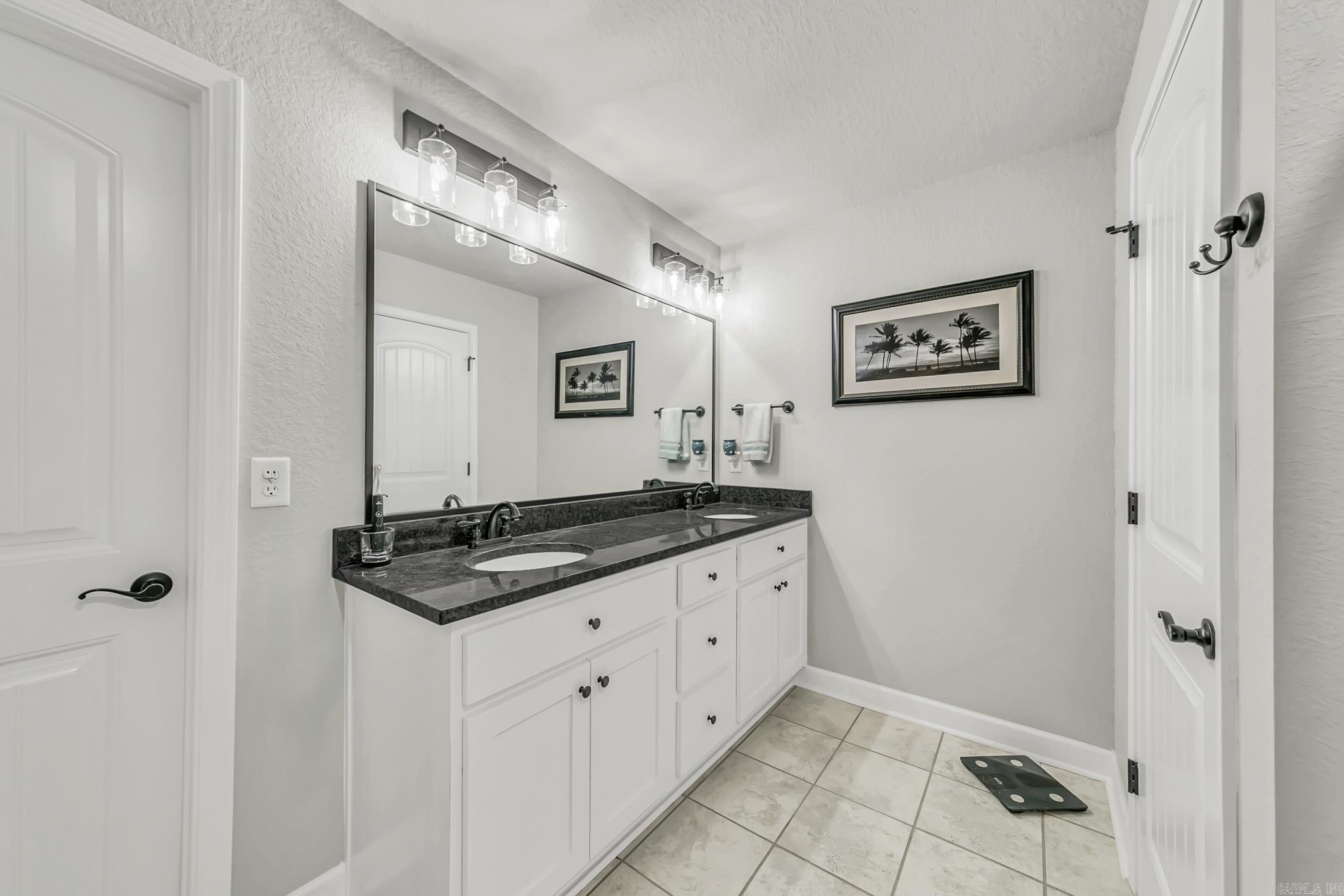 AUTUMN BROOKE - Residential