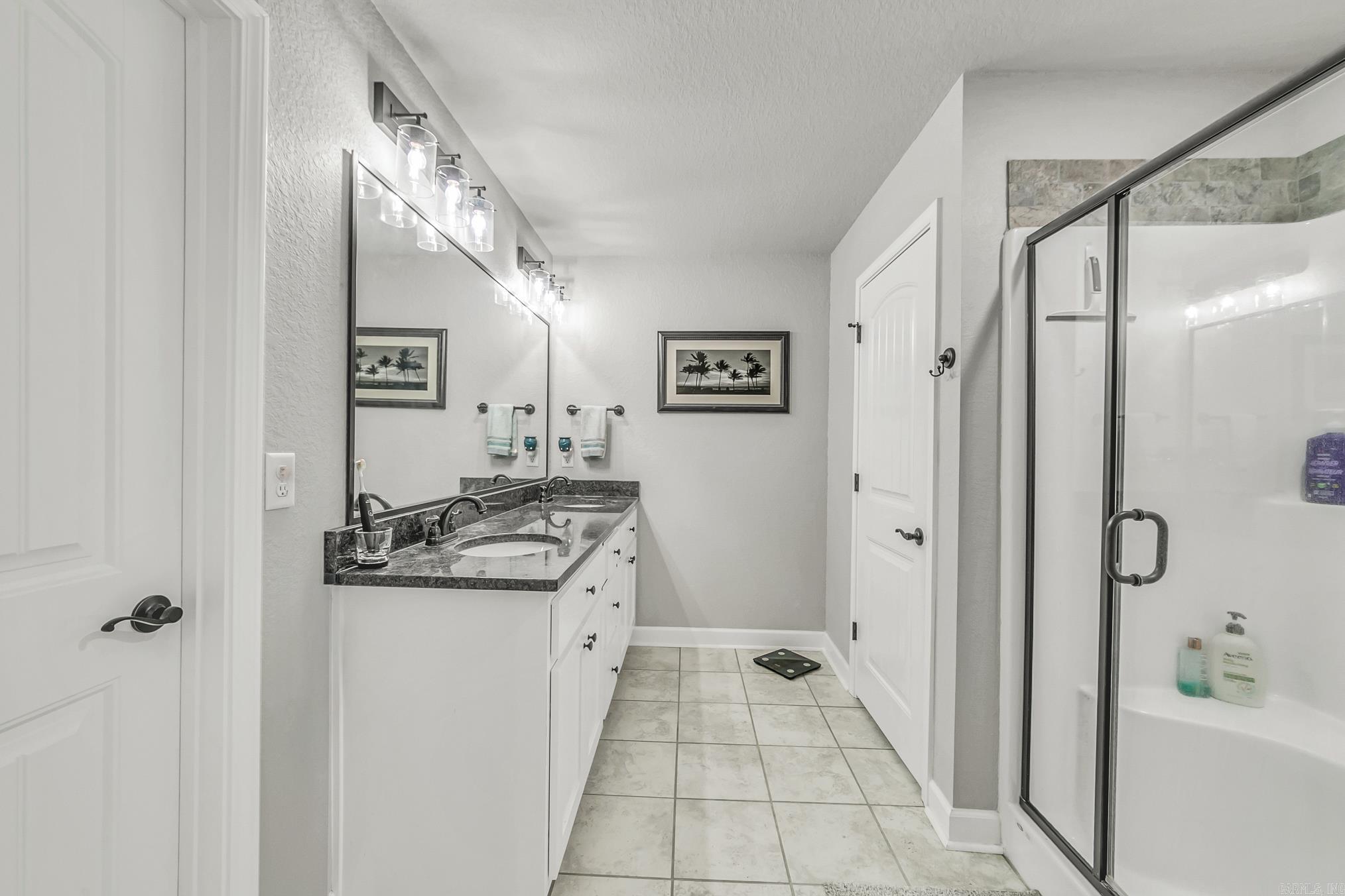 AUTUMN BROOKE - Residential