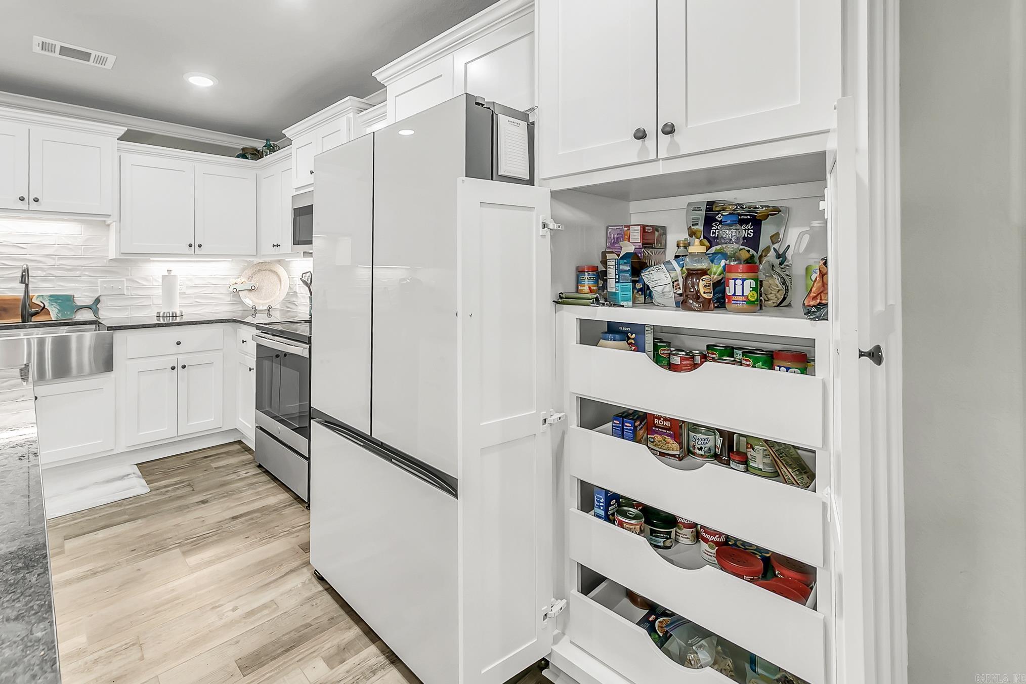 AUTUMN BROOKE - Residential