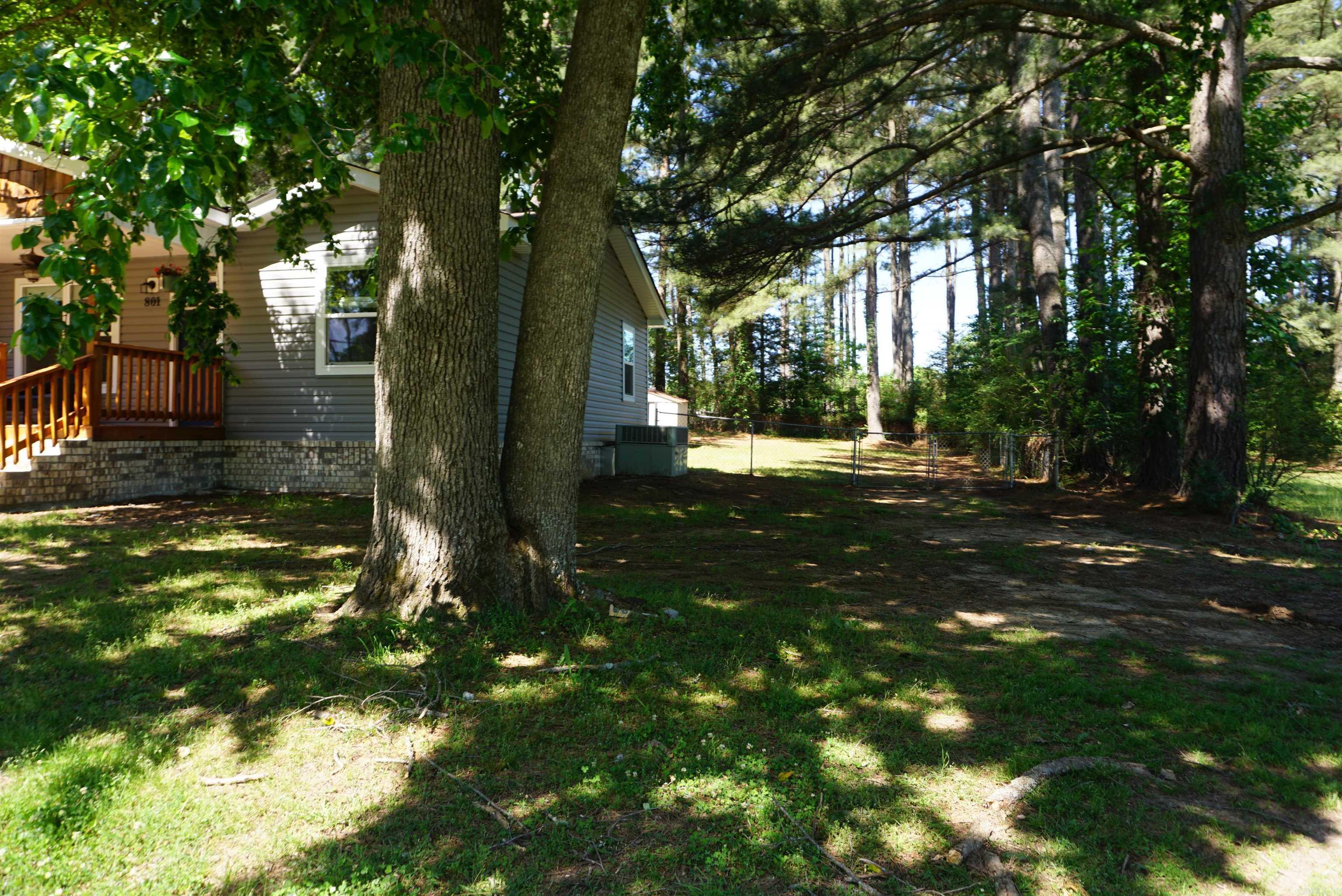 LOVE & HENRY ADDN - Residential