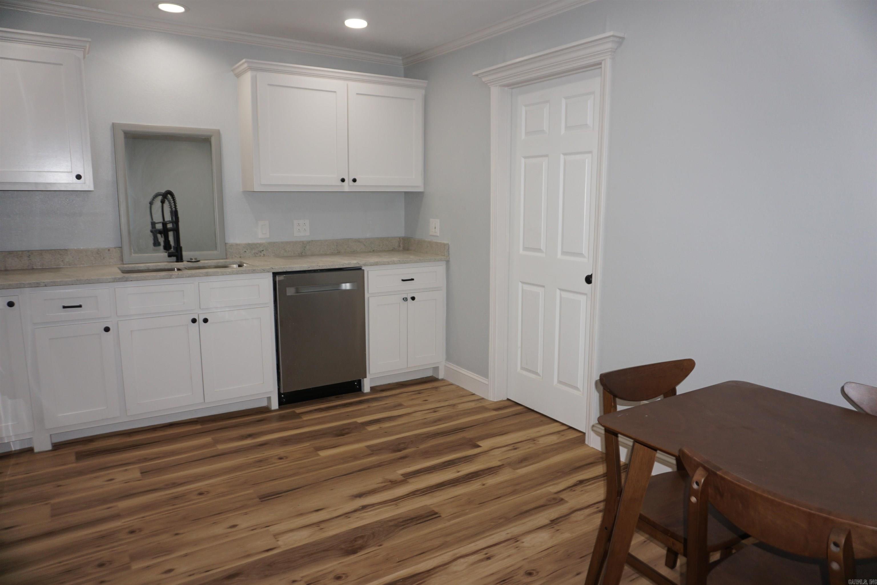 LOVE & HENRY ADDN - Residential