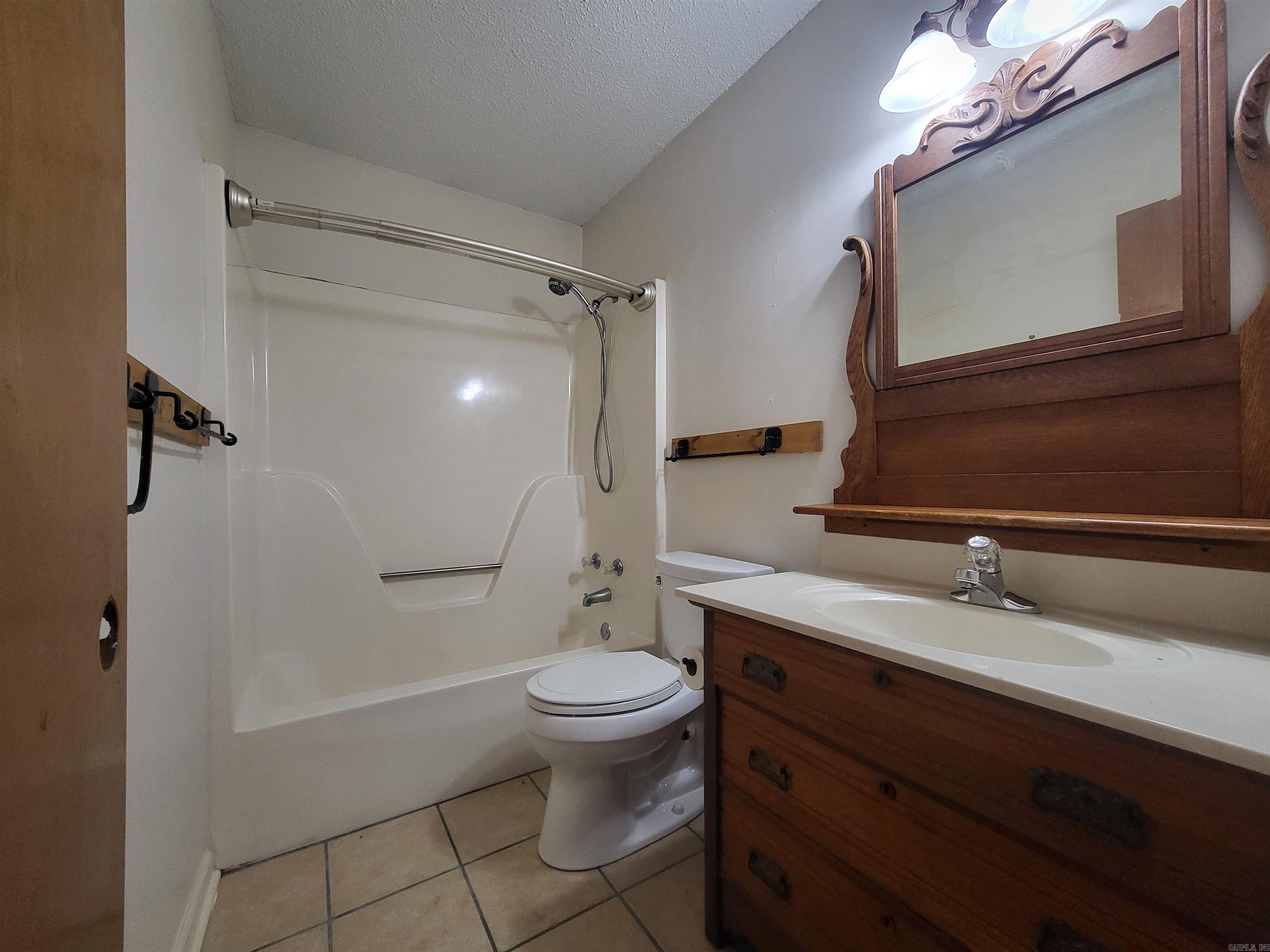 JAXON TERRACE - Residential