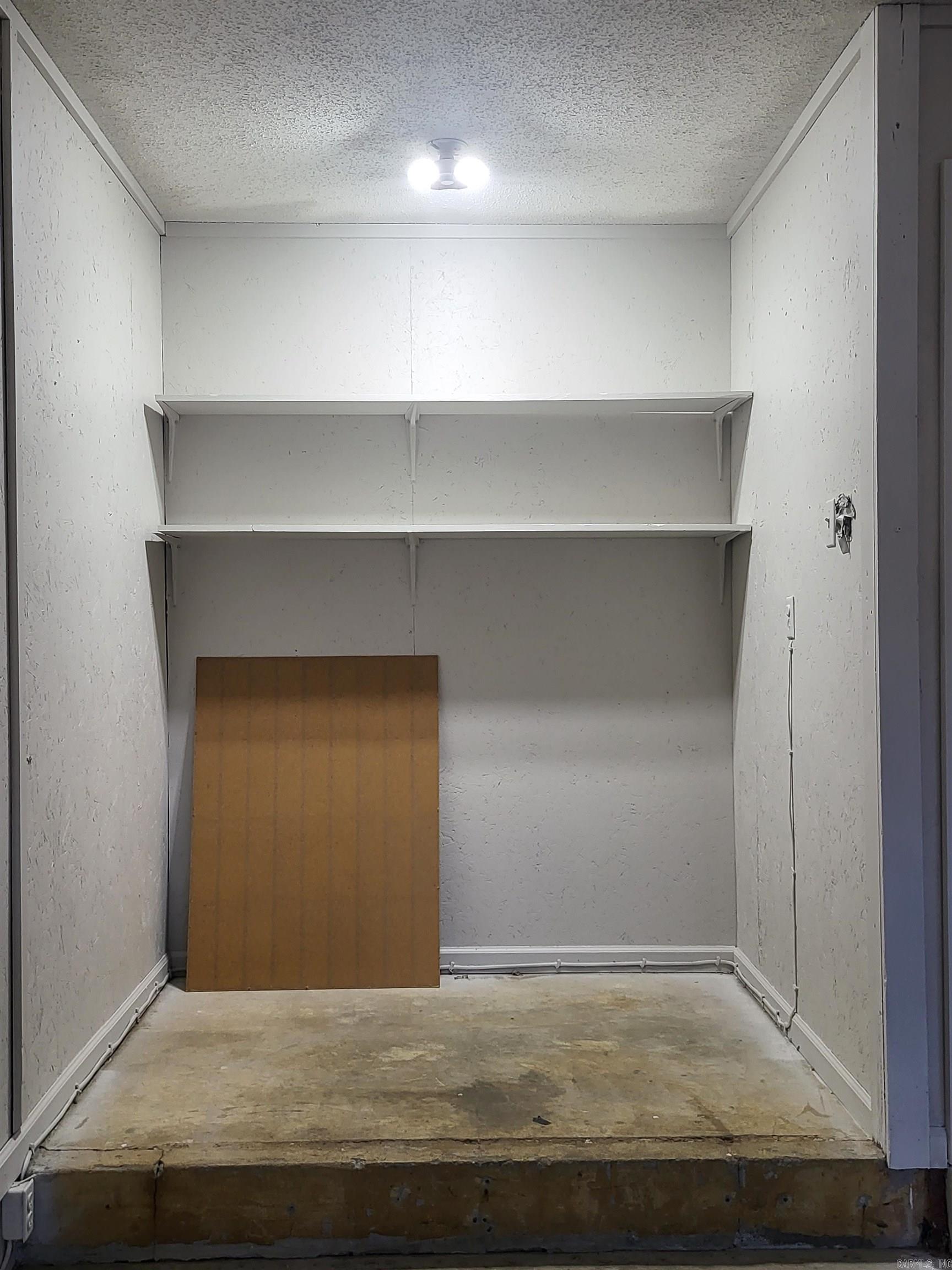 JAXON TERRACE - Residential