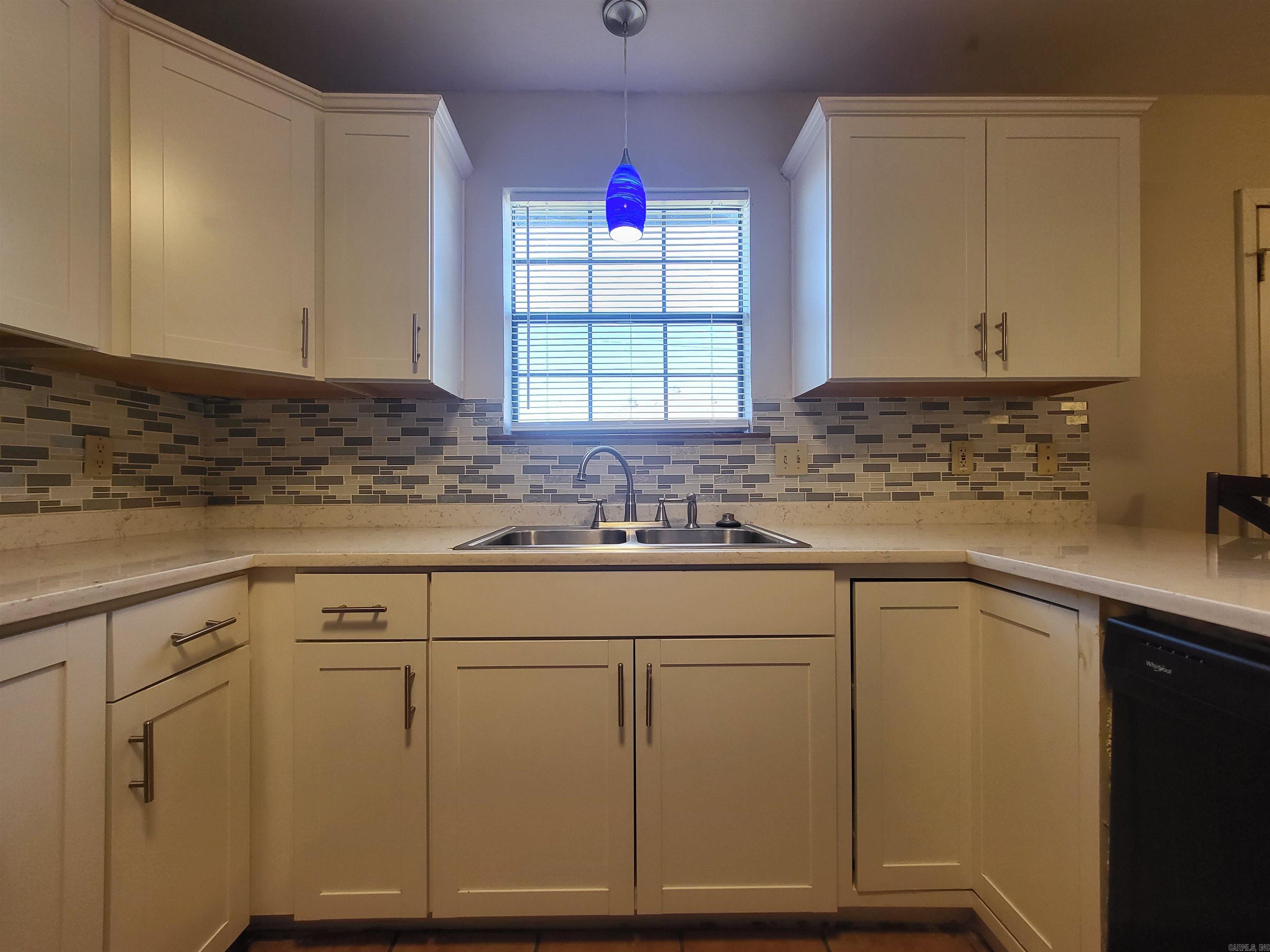 JAXON TERRACE - Residential