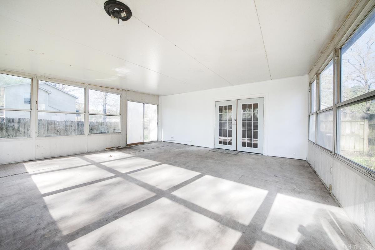 Towering Oaks - Residential Lease