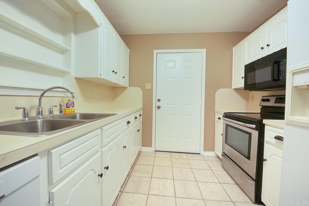 Towering Oaks - Residential Lease