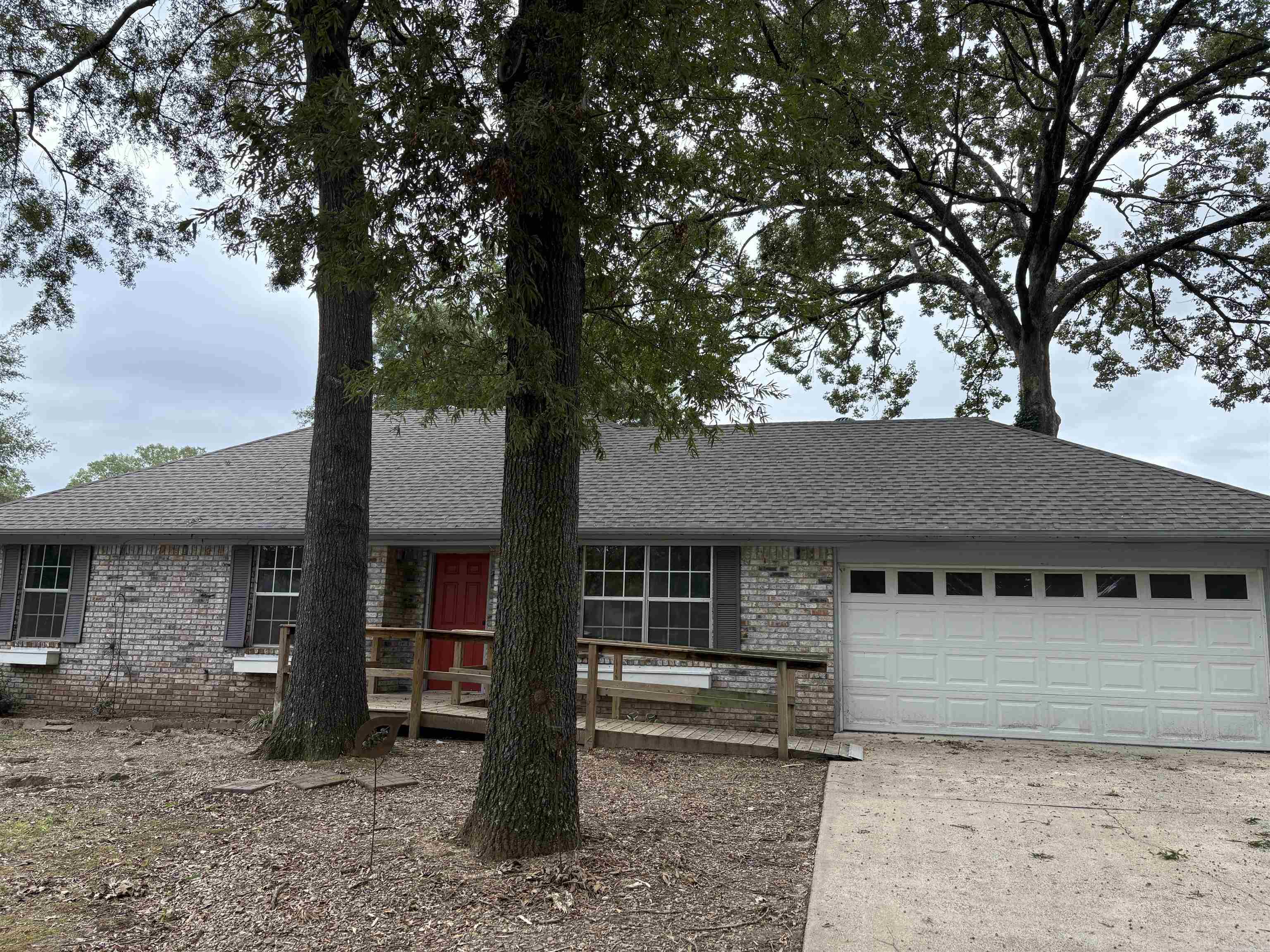 Briar Springs - Residential