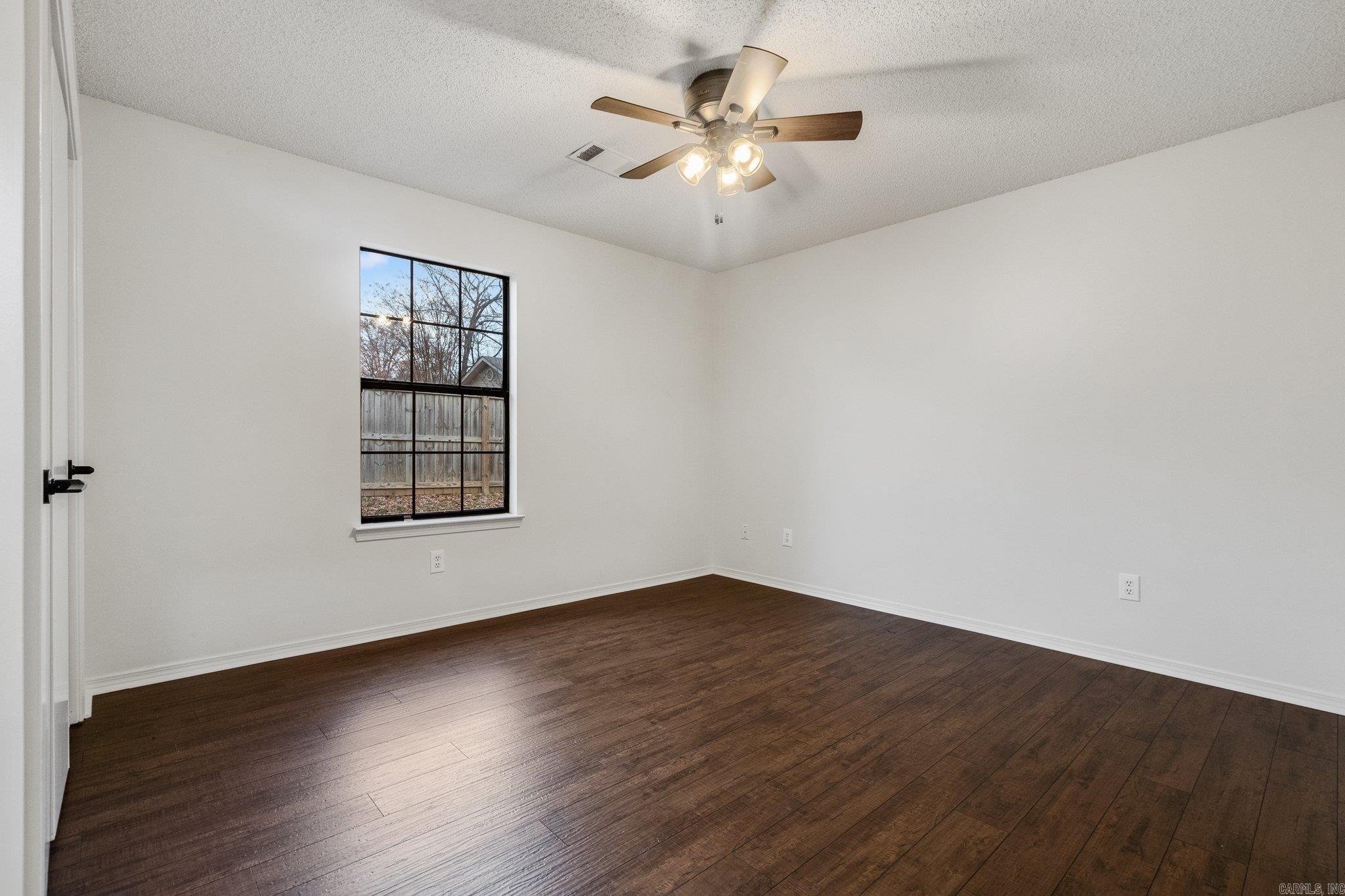 HICKORY RIDGE - Residential