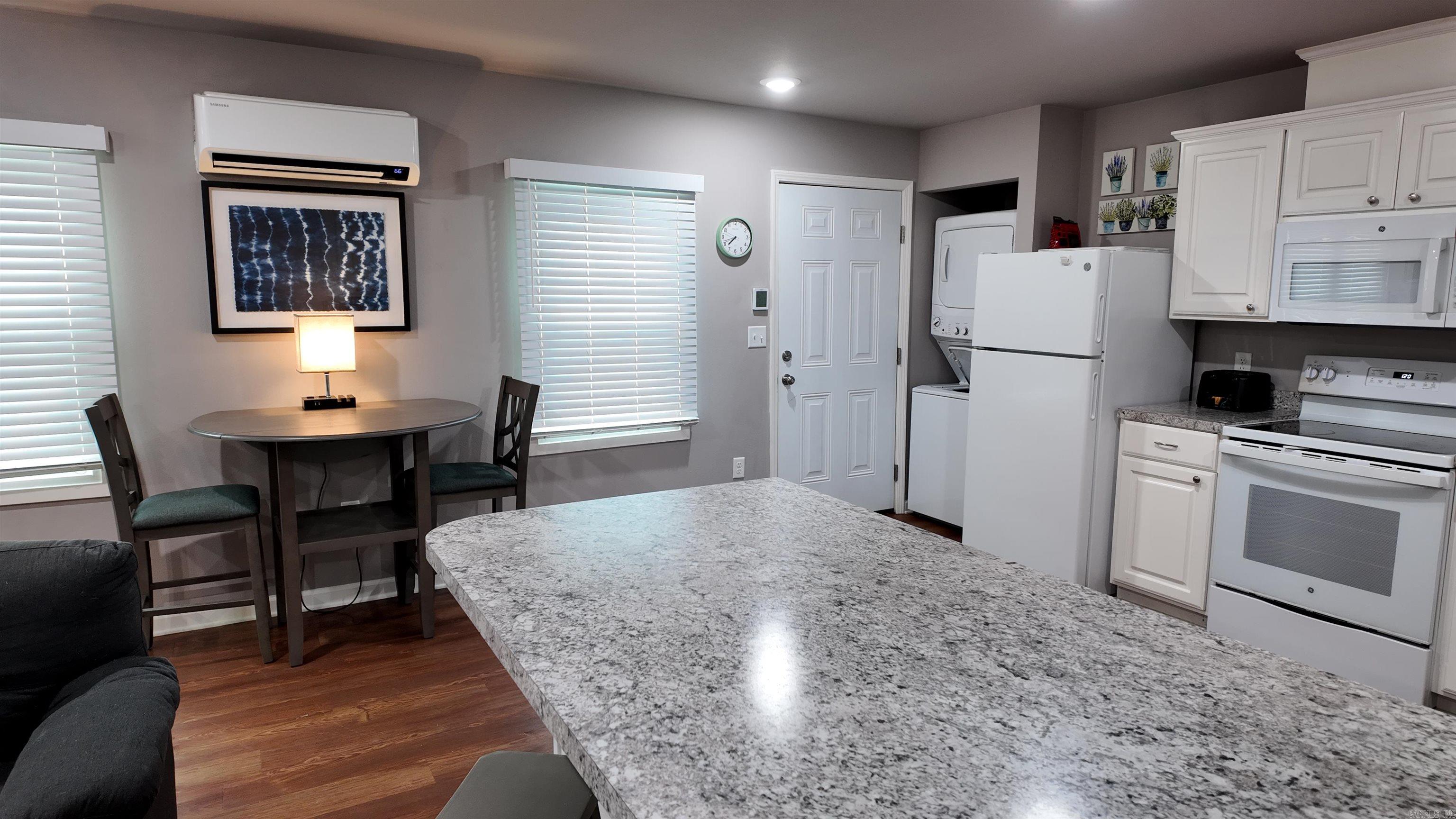 Morrison & Belding - Residential Lease