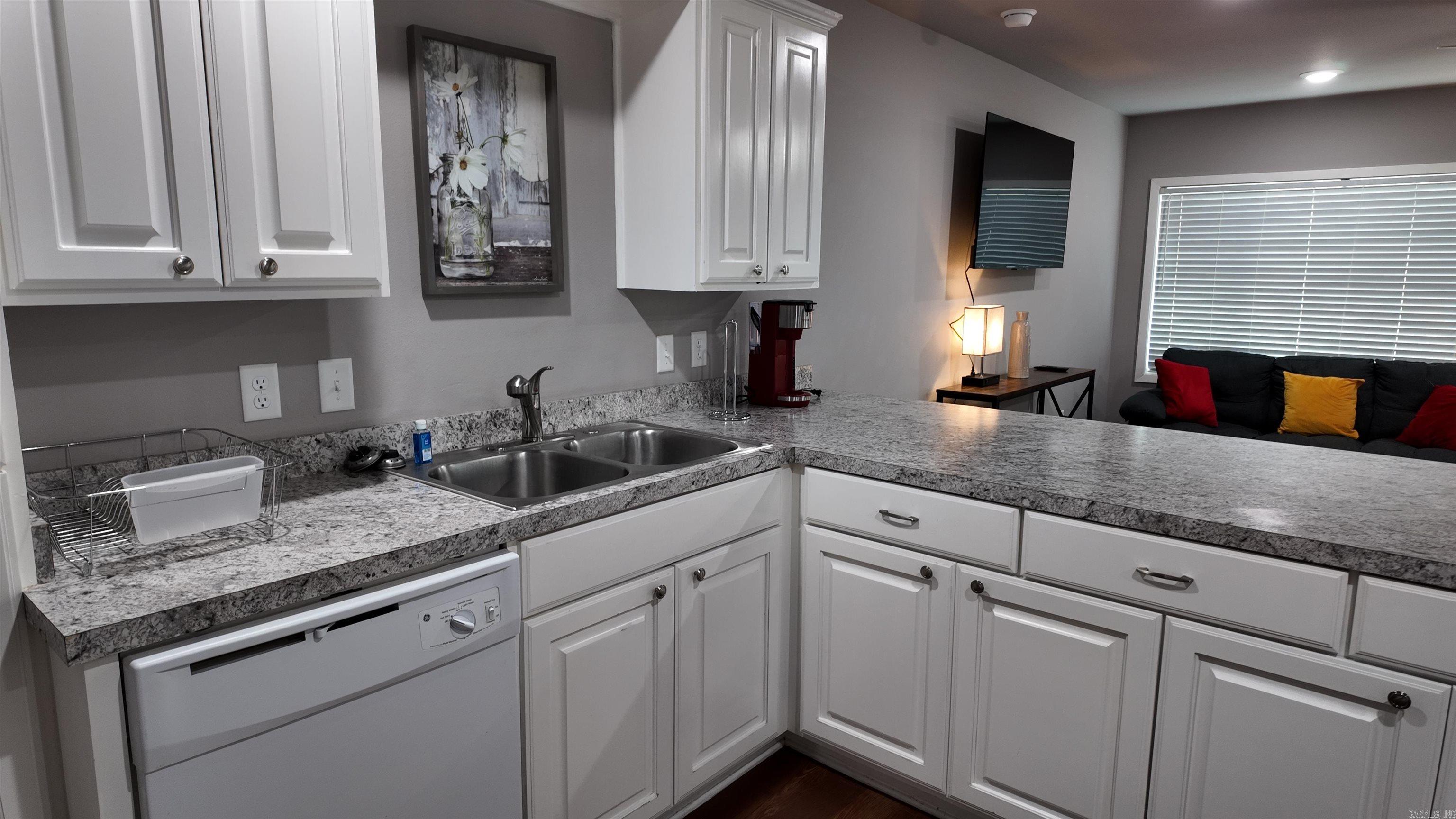 Morrison & Belding - Residential Lease